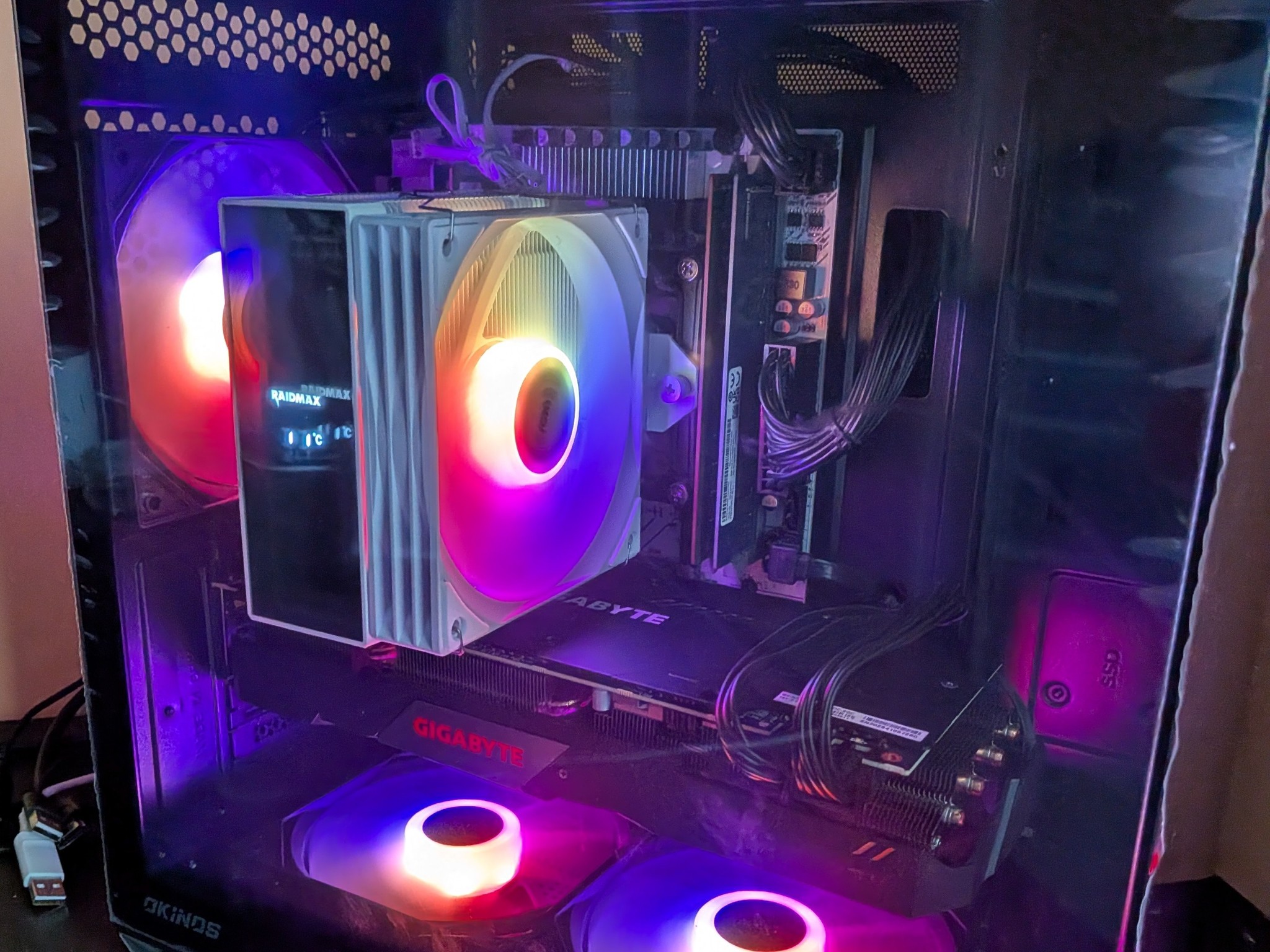 8c/16t Xeon | RTX 2080 Super | 32GB DDR4 | 1TB SSD | 650W