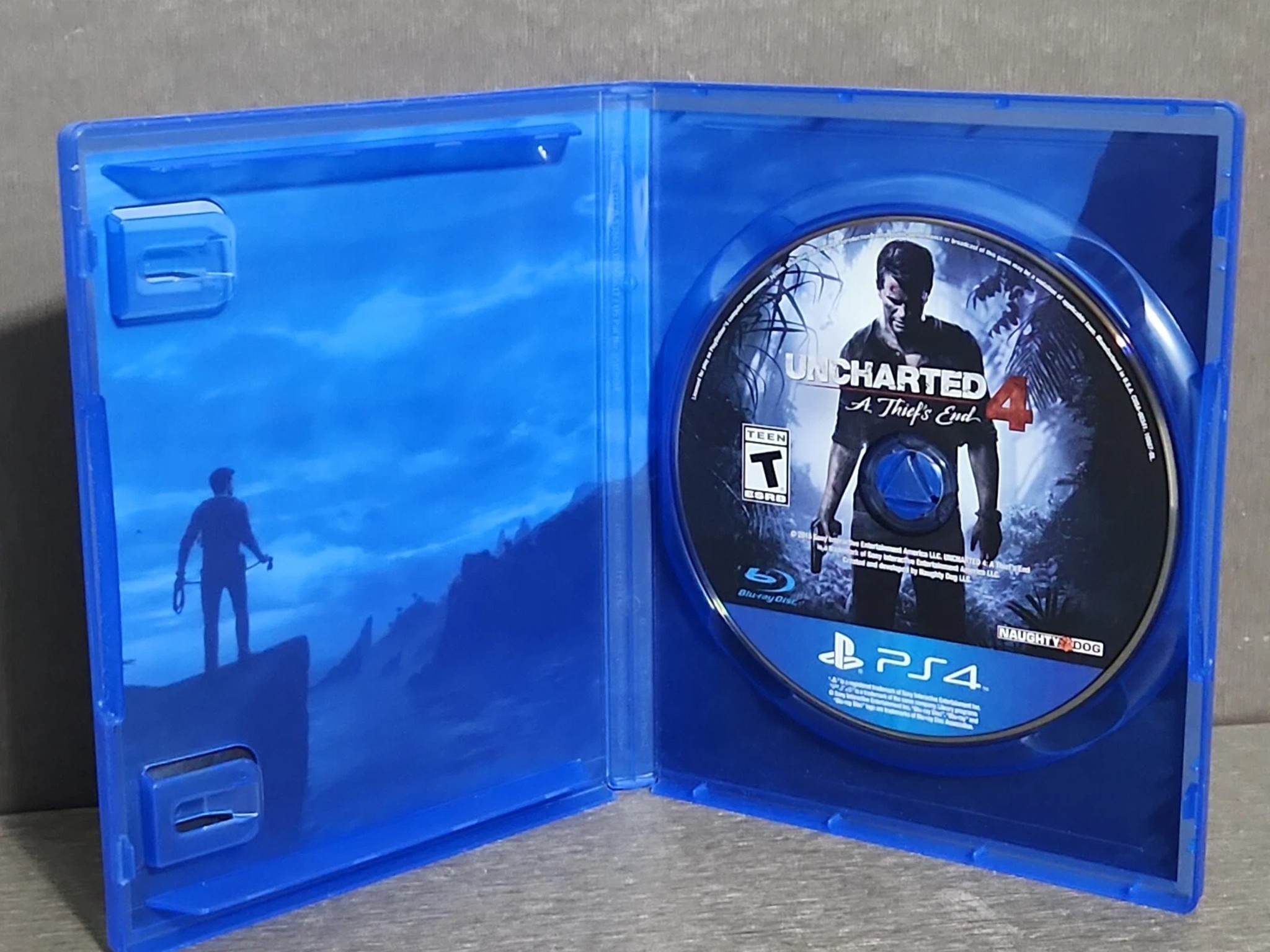 Uncharted 4: A Thief's End - Sony PlayStation 4 PS4 - Excellent Condition in Box