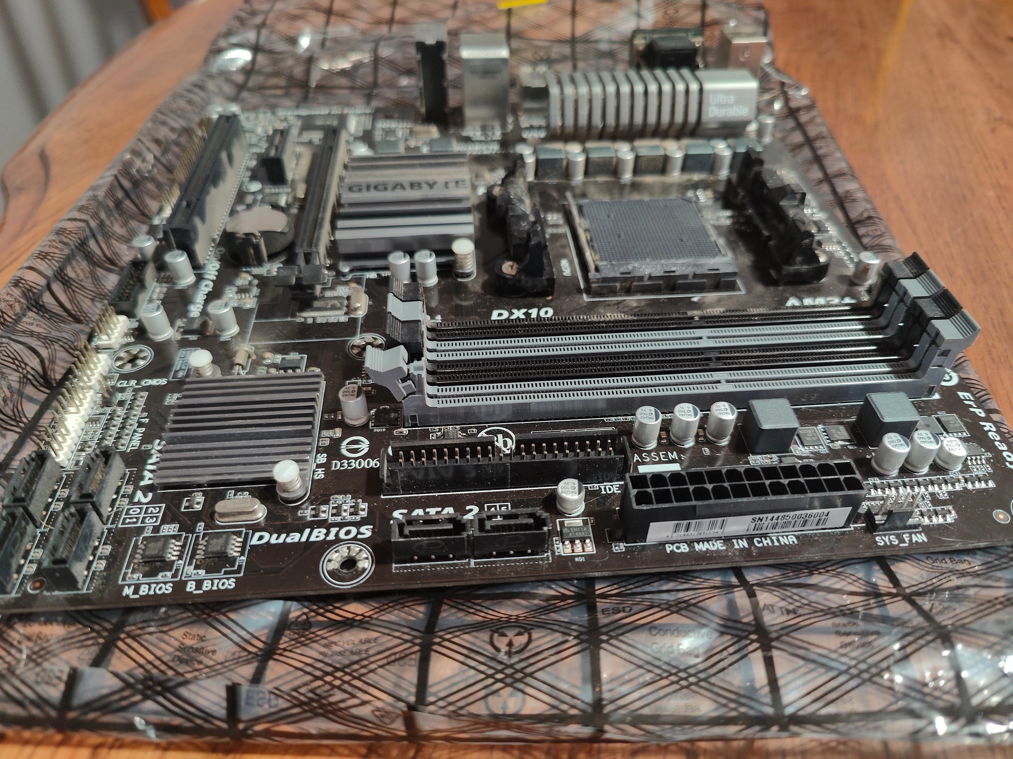 Gigabyte GA-78LMT-USB3 Micro ATX AM3+ Motherboard 	Gigabyte GA-78LMT-USB3 Micro ATX AM3+ Motherboard