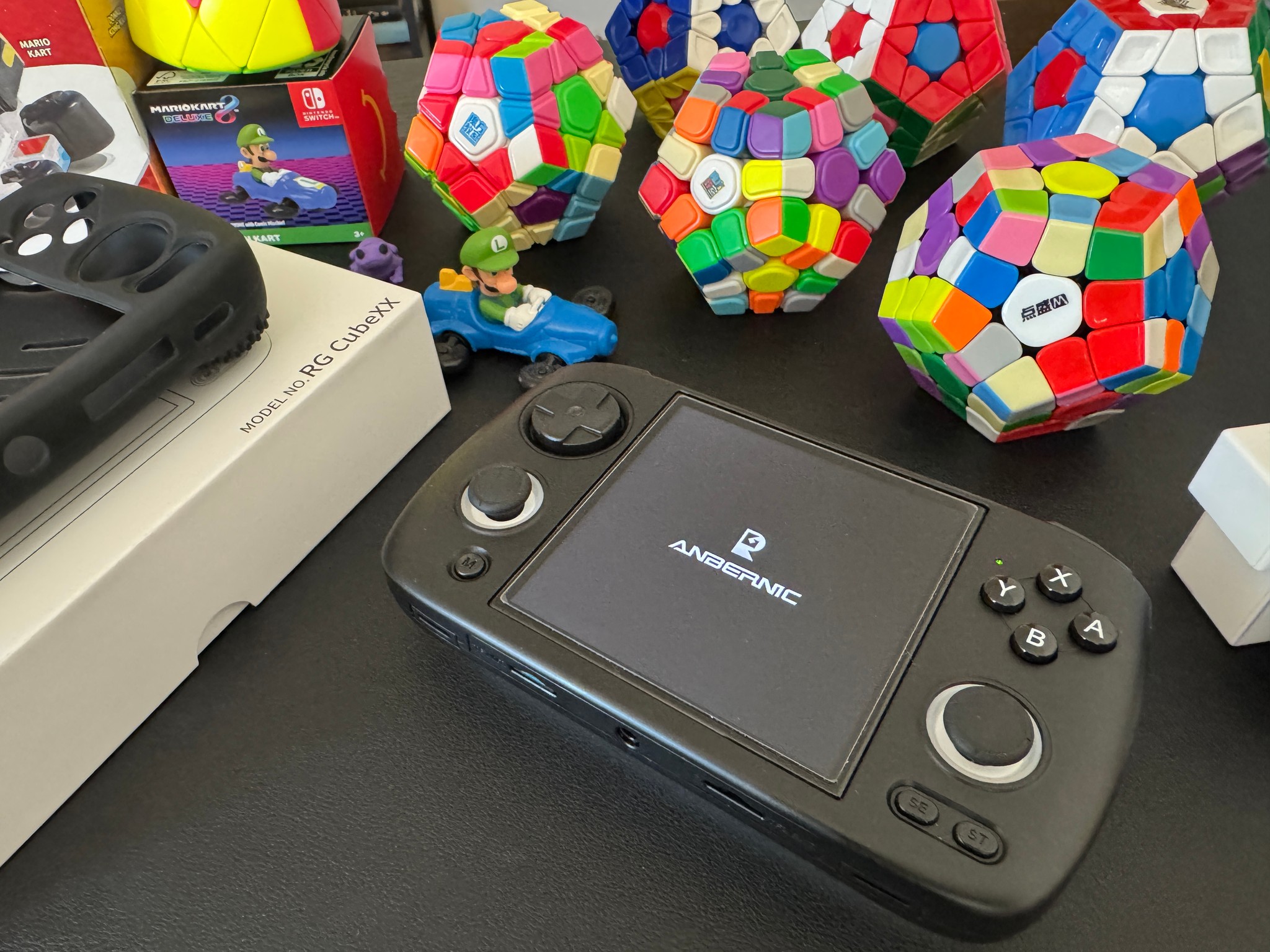 Anbernic RG cube XX
