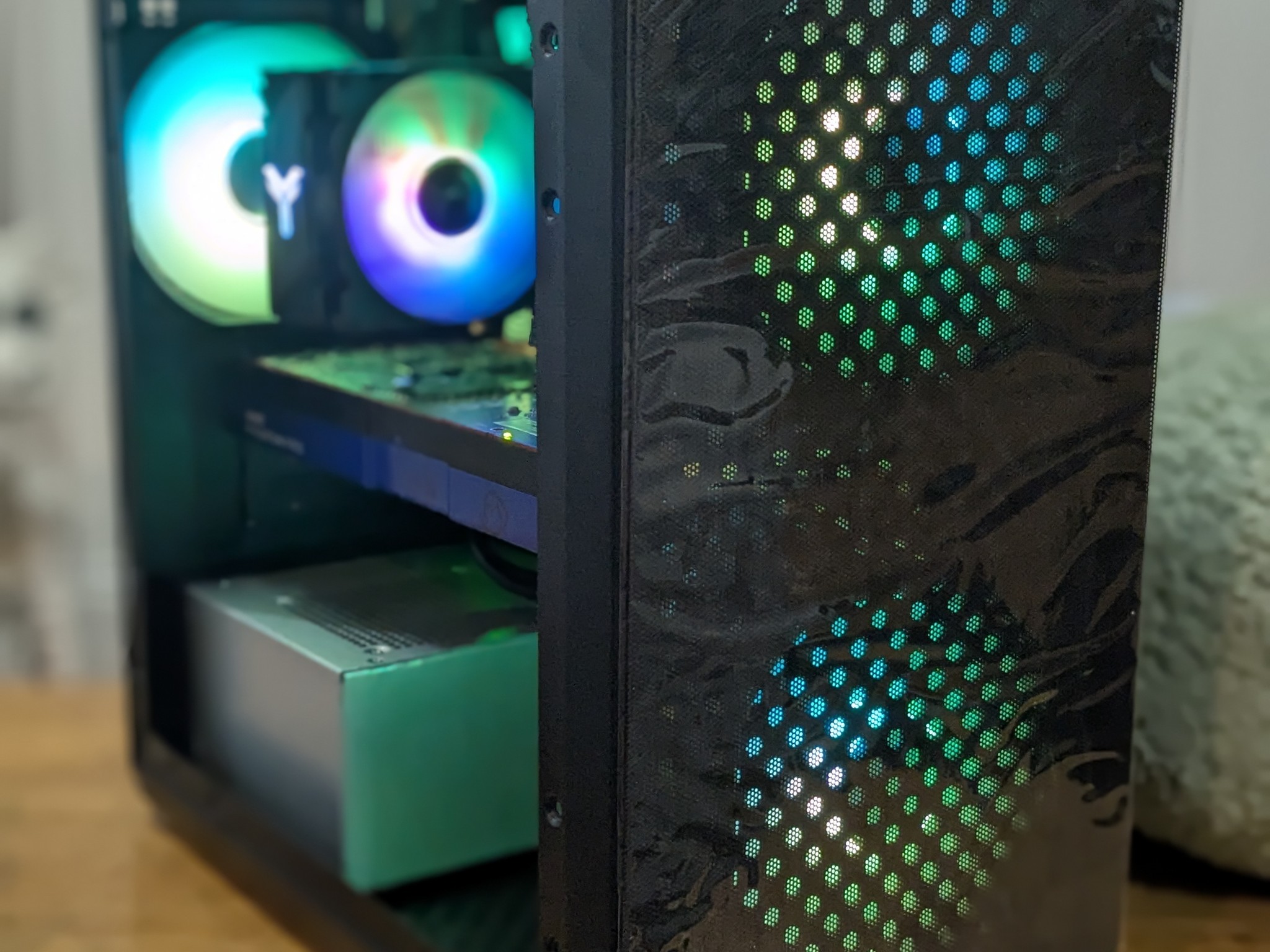 Workstation Gamer | 8 Core Xeon (same as i7), 32GB RAM, 8GB AMD W5700, 480GB SSD, Win11