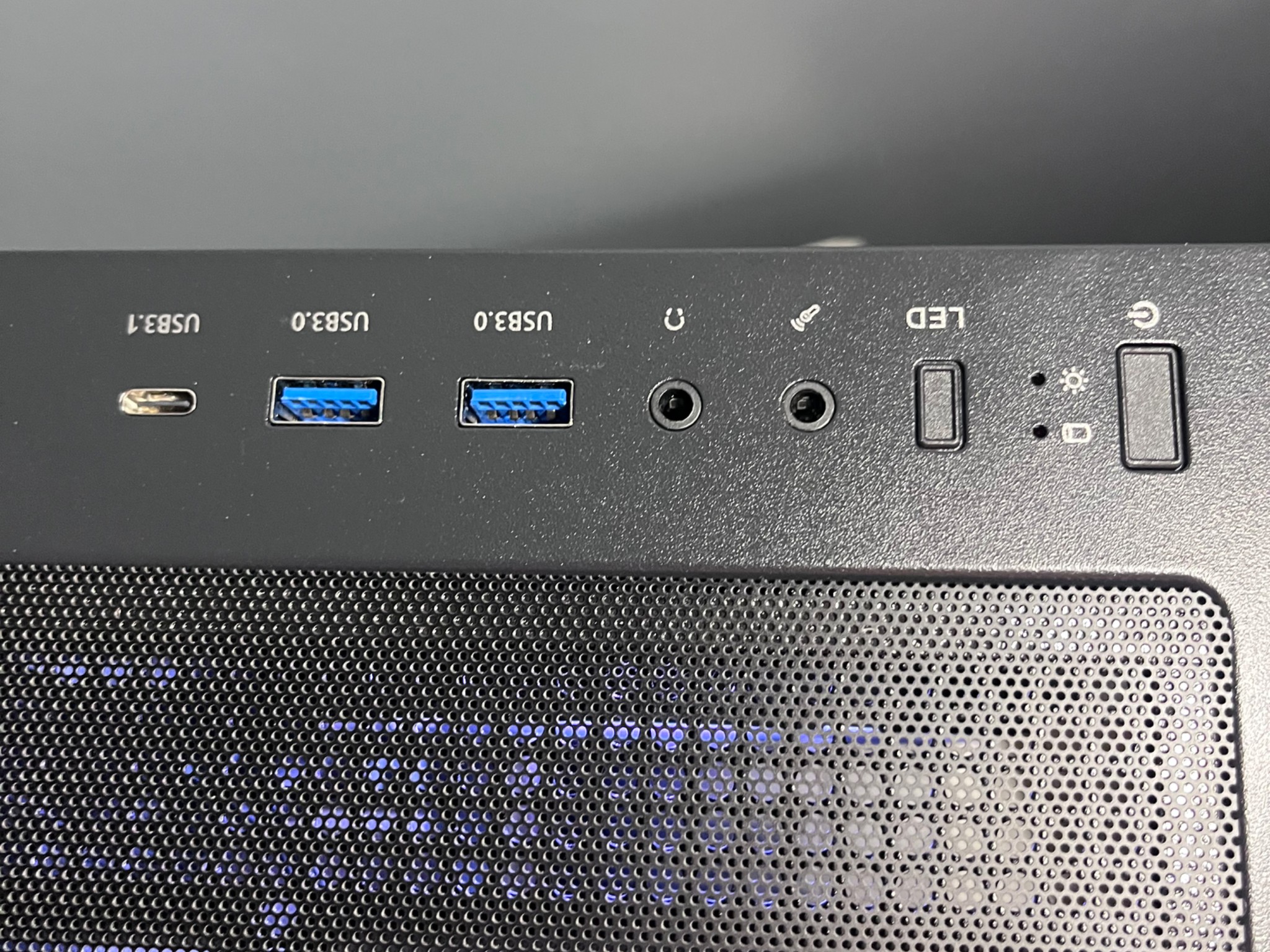 RTX 4070 SUPER | Ryzen 7 7700 Black Gaming PC