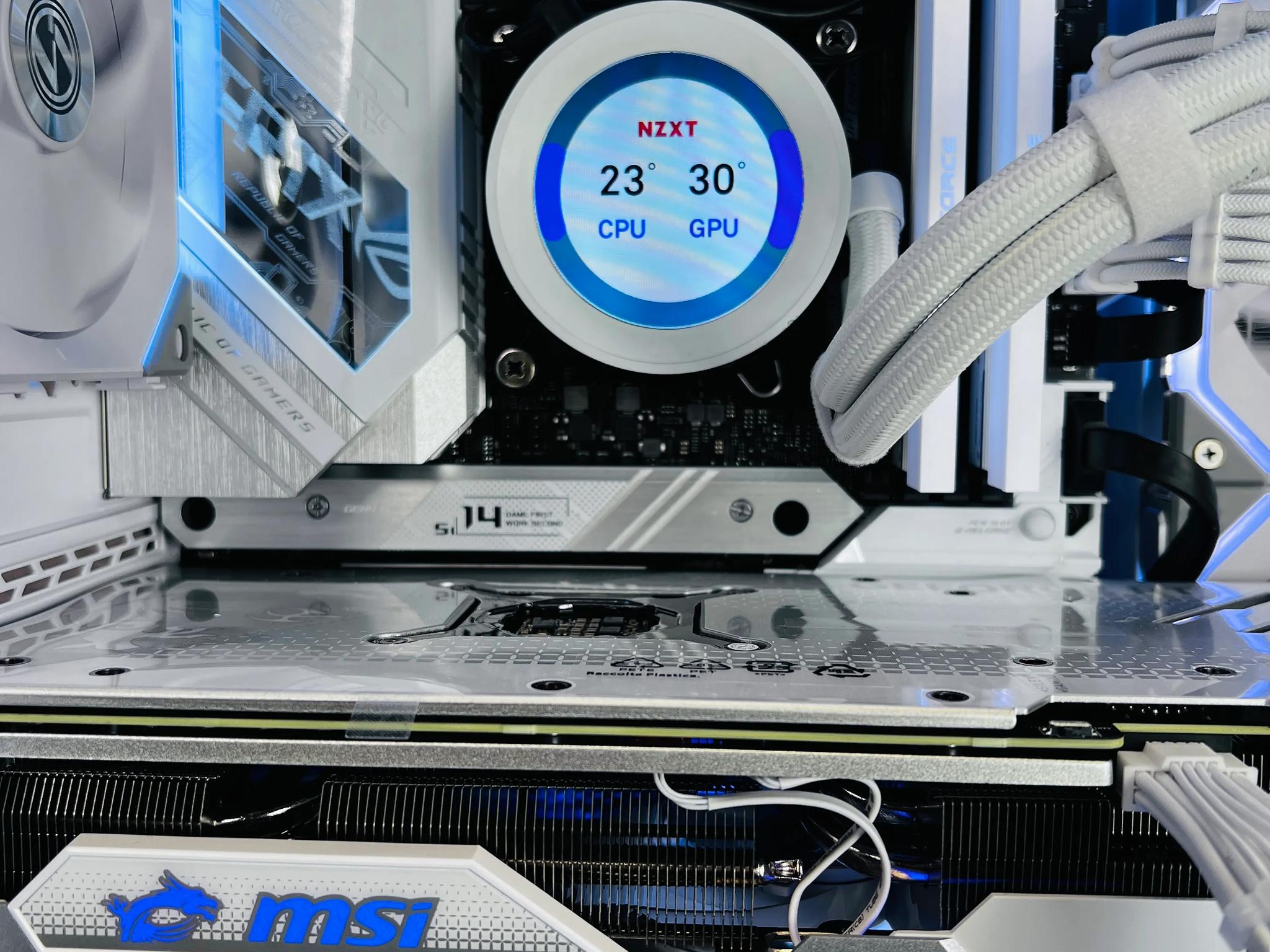 The Classic | i7 12700K RTX 4070 TI 32GB RAM 2TB M.2