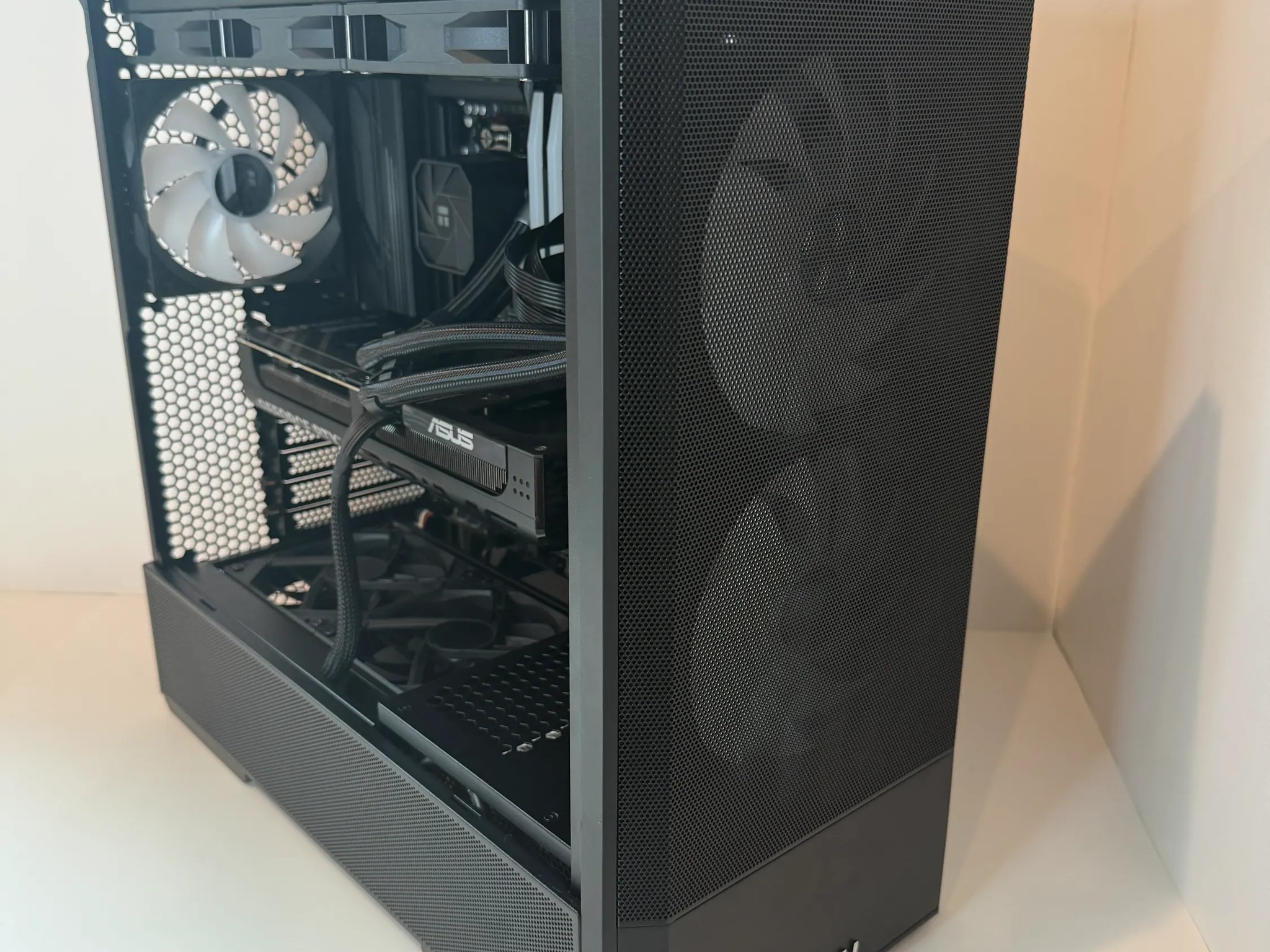 RTX 5070 |Ryzen 7 7700X Gaming PC | 1440p / 4K Ultra Ready