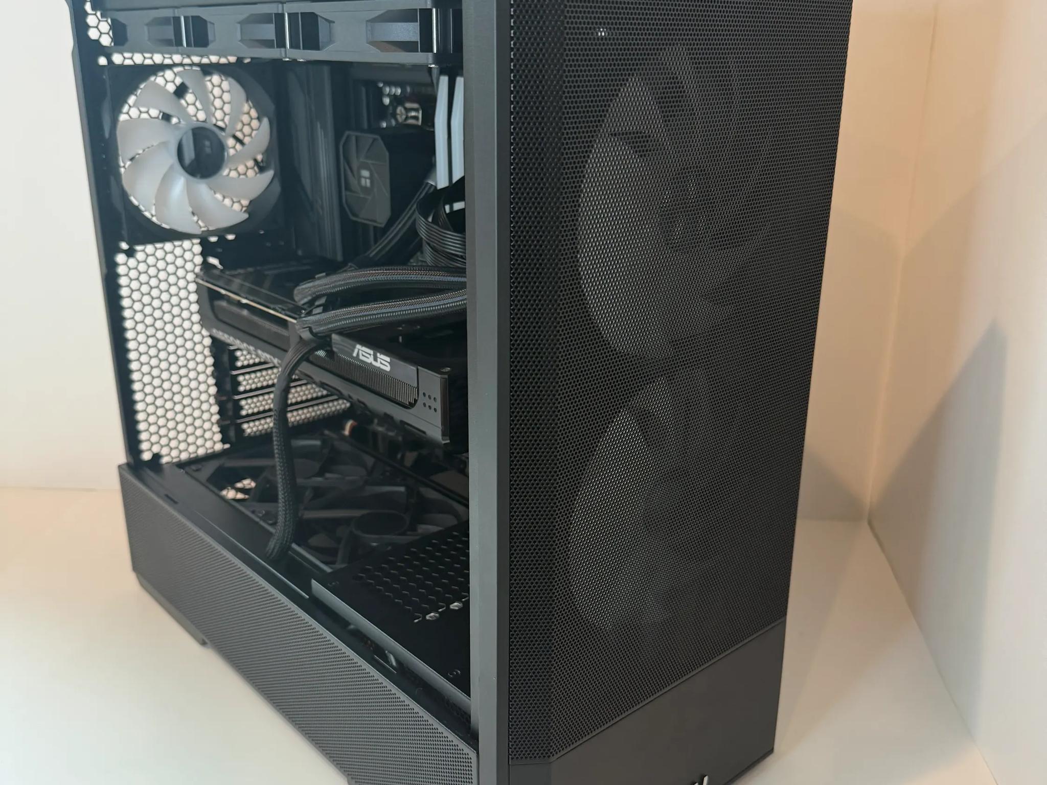 RTX 5070 |Ryzen 7 7700X Gaming PC | 1440p / 4K Ultra Ready