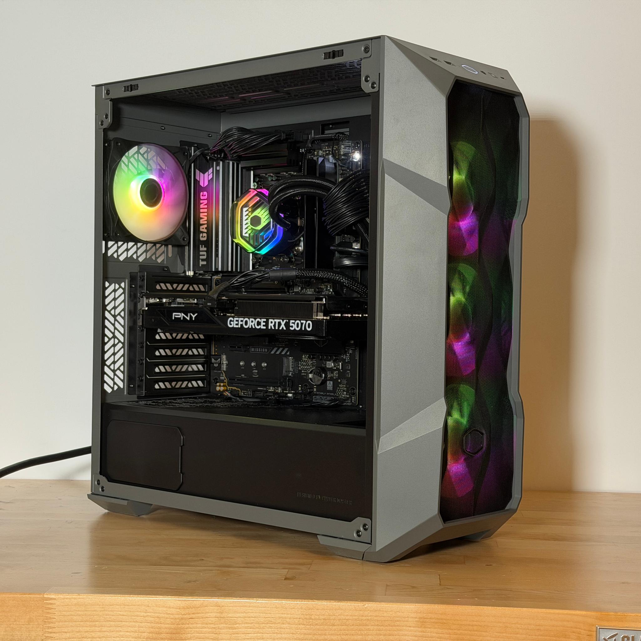 RTX 5070 Ryzen 7 9700x Gaming PC