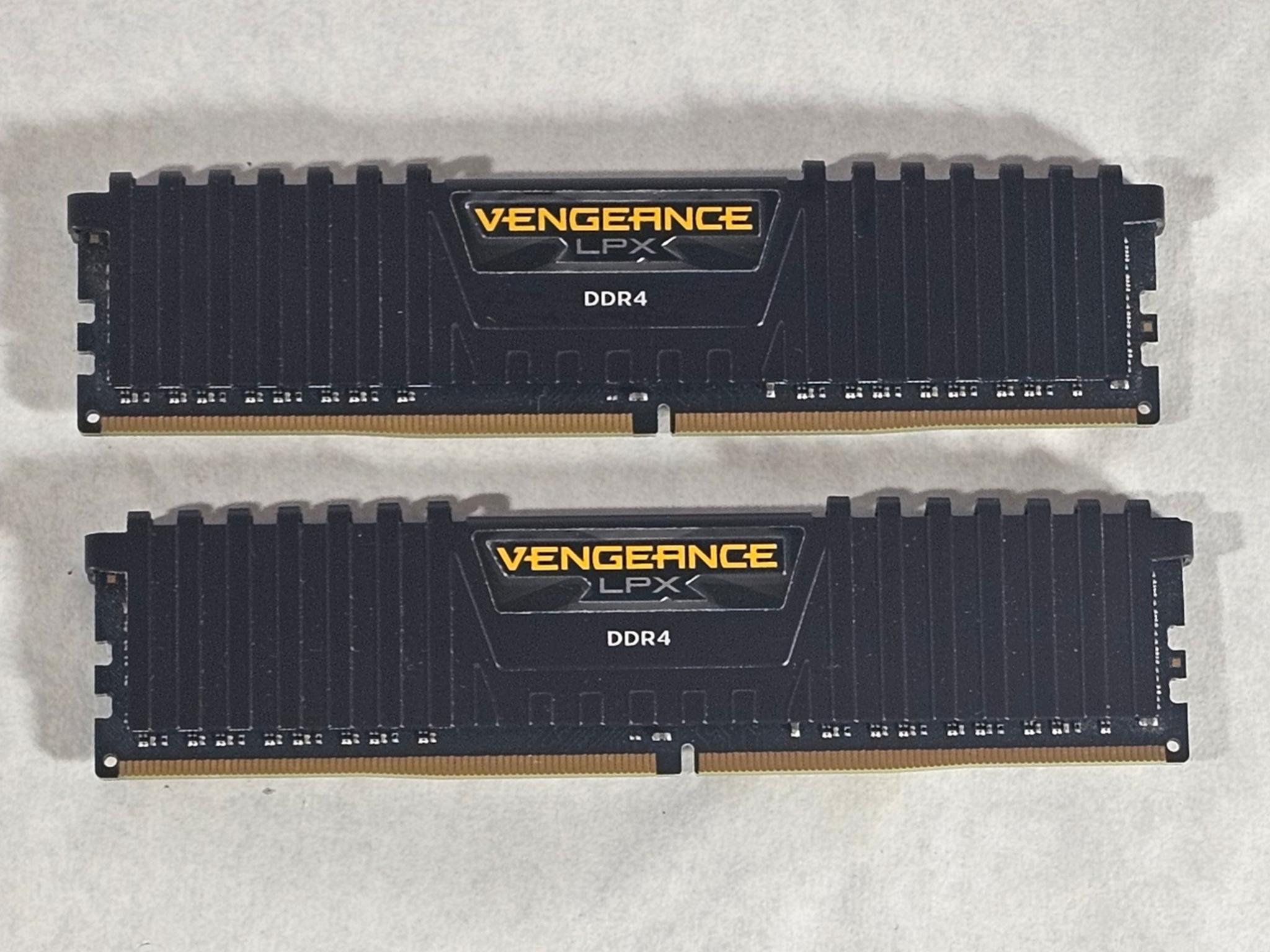 16GB DDR4 (2x8GB) CL16 3200MHz Black Corsair Vengeance