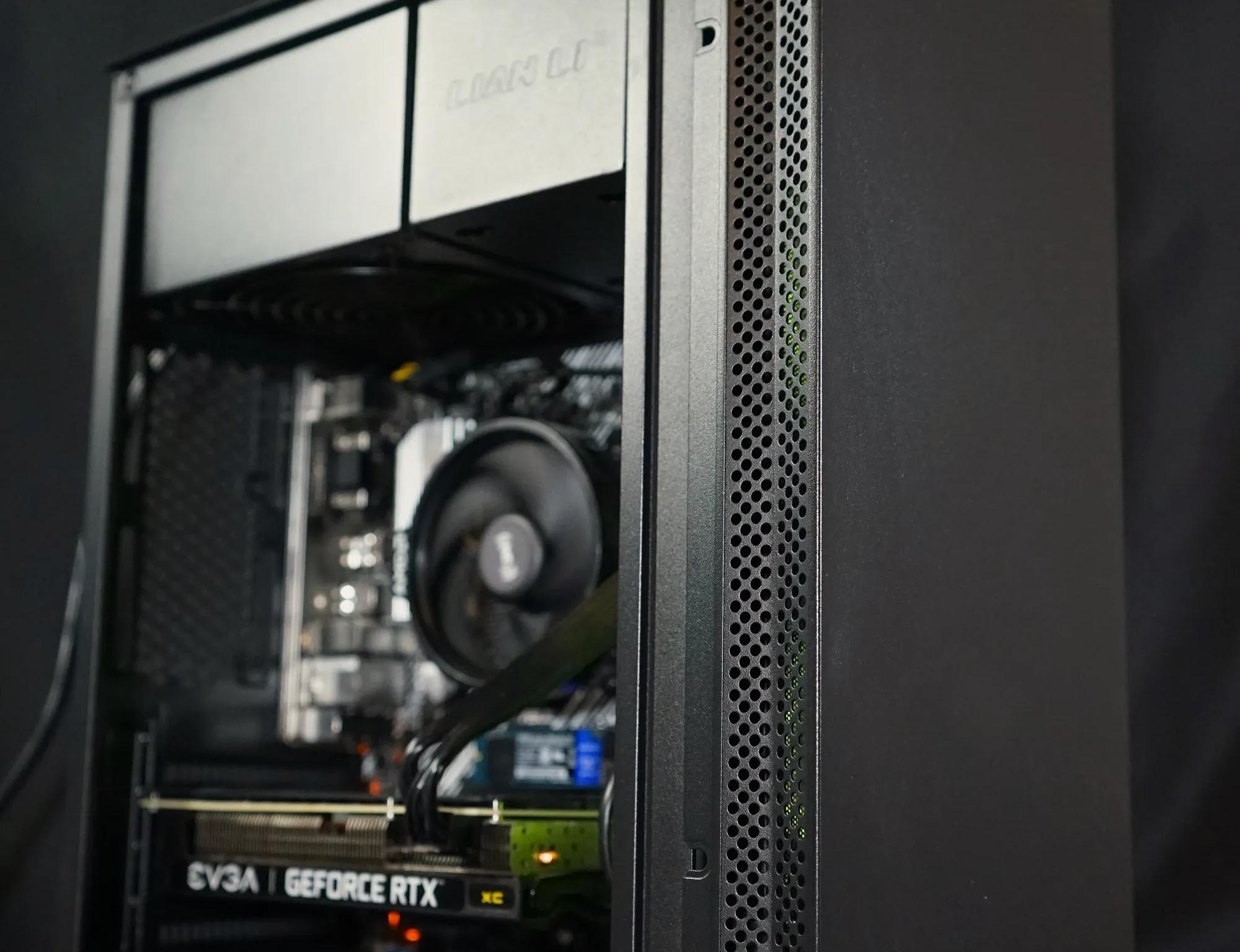 Mid Tier Gaming PC/Desktop!