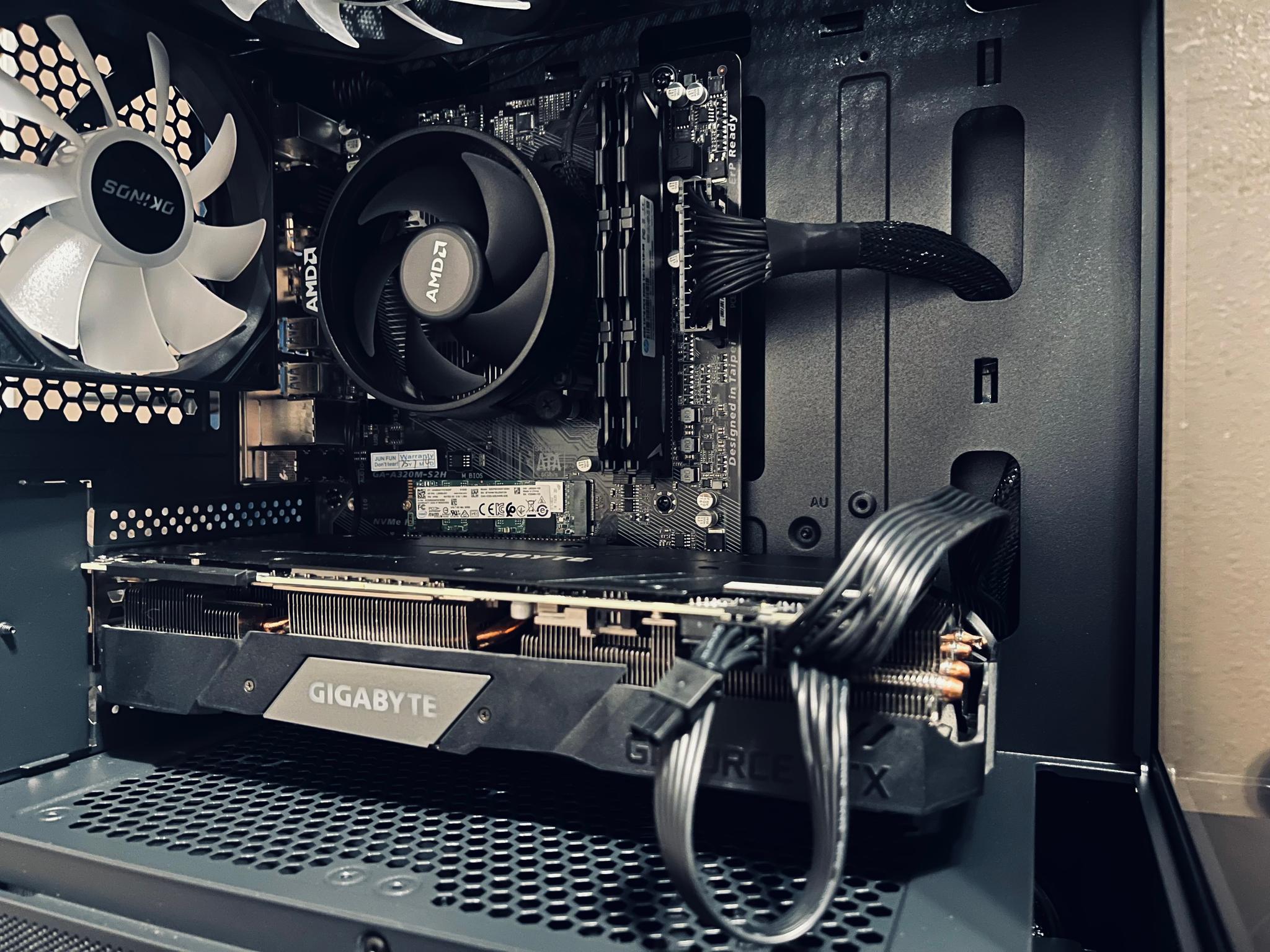 ESports Gaming PC |RTX 2070 Super // Ryzen 5 2600 // 16GB DDR4|