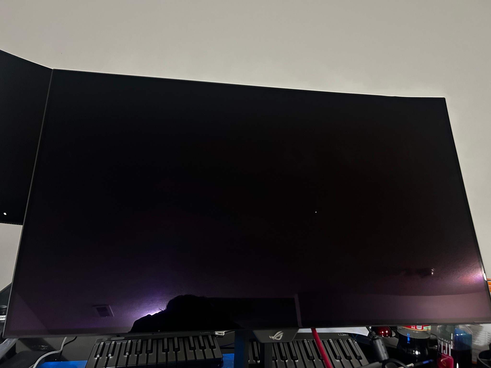 ASUS ROG Strix 32" 4K OLED (3840 x 2160) (240Hz) Gaming Monitor (Only 9hrs Used!) (PRICE DROP!!!)