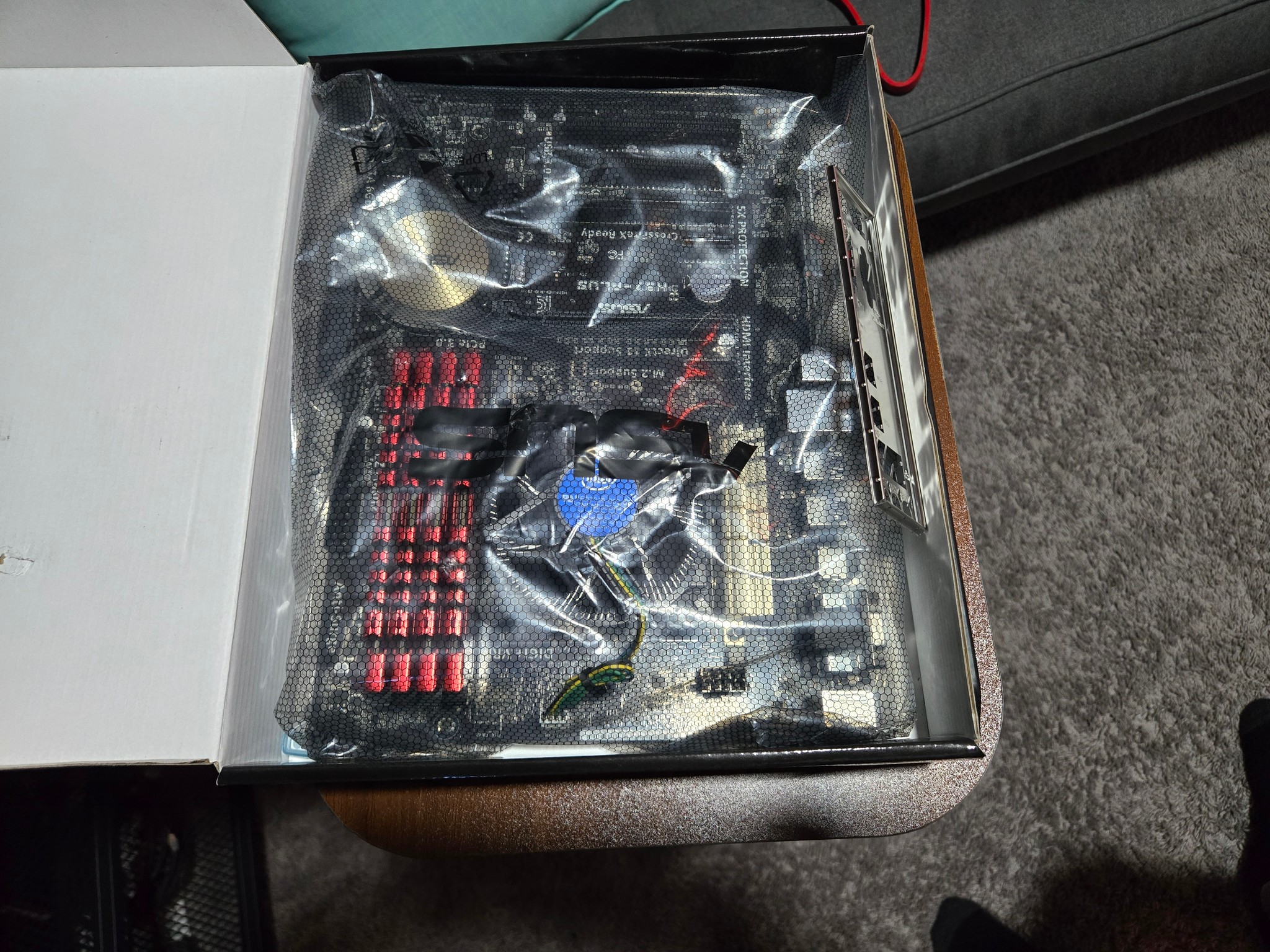 I7 4790k and motherboard with 32gb DDR3 and CPU Cooler