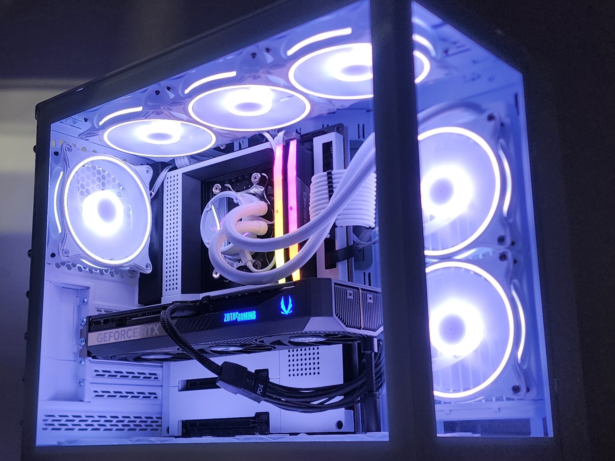 Gaming PC Ryzen 7 7800X3D 48GB RAM 1TB SSD RTX 5070 12GB Windows 11 Computer