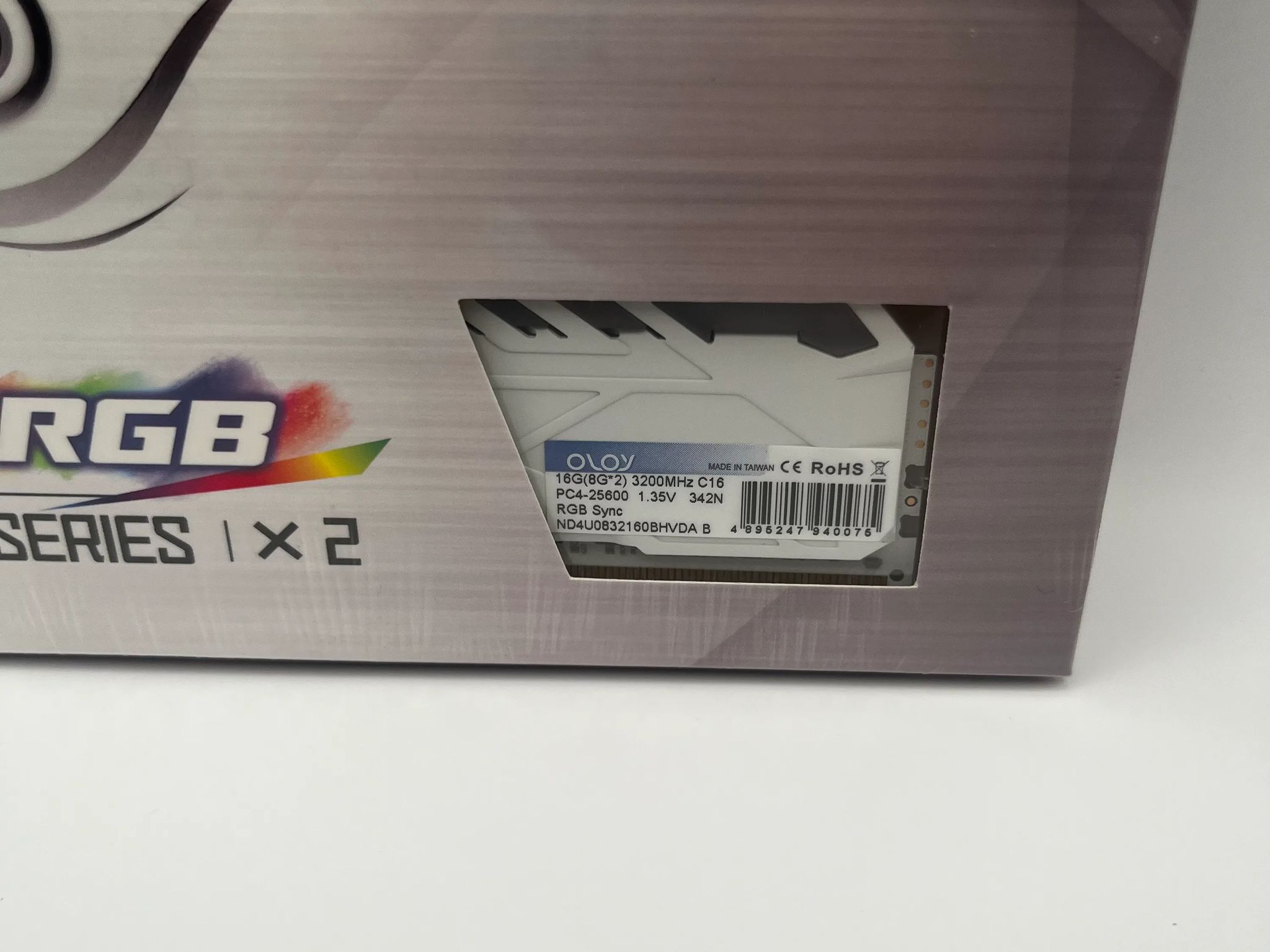 OLOy OWL RGB 16 GB (2 x 8 GB) DDR4-3200 CL16 Memory