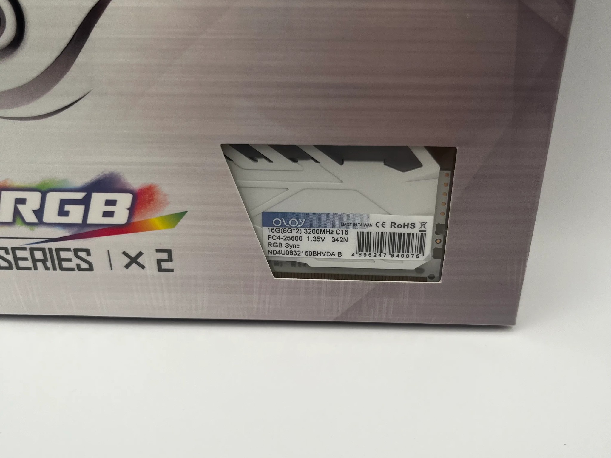 OLOy OWL RGB 16 GB (2 x 8 GB) DDR4-3200 CL16 Memory