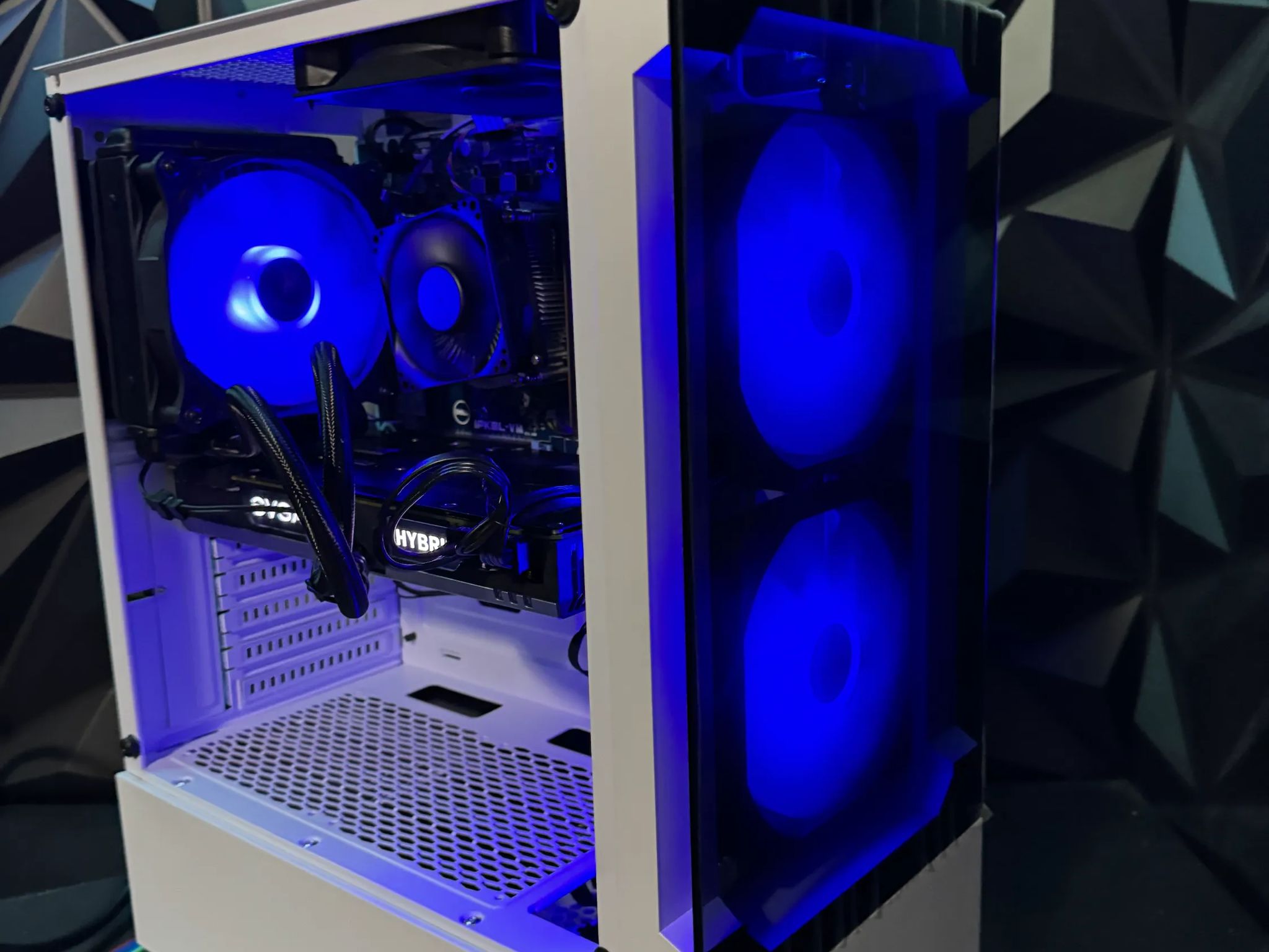 🍀 Lucky Number 777🍀 I7 7700| Water Cooled GTX 1070 | 16 GB DDR4| 1 TB SSD