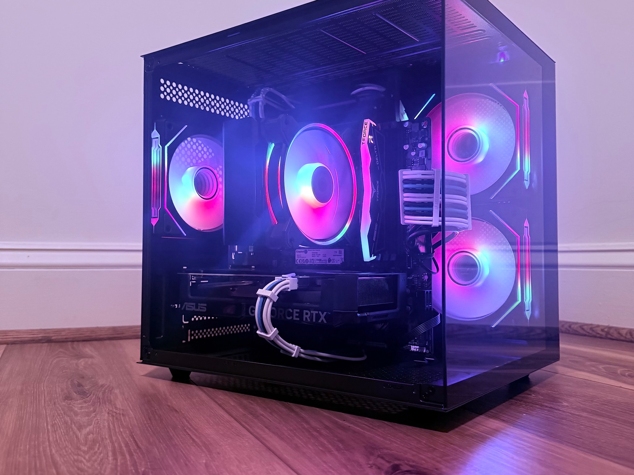 ⚫️"Prism Void"⚫️| 1080/1440p Gaming | Ryzen 7 9700X | RTX 4060 Ti | 16B DDR5 | 1tb Storage
