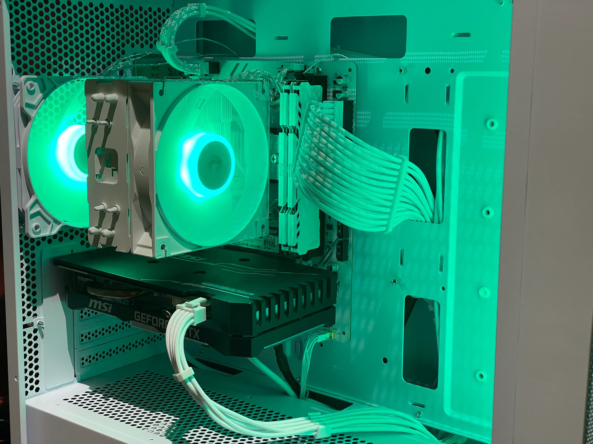 🔥White Value Gaming PC - GTX 1660 SUPER | Ryzen 5 | 16GB RAM | 1TB SSD | RGB 🔥