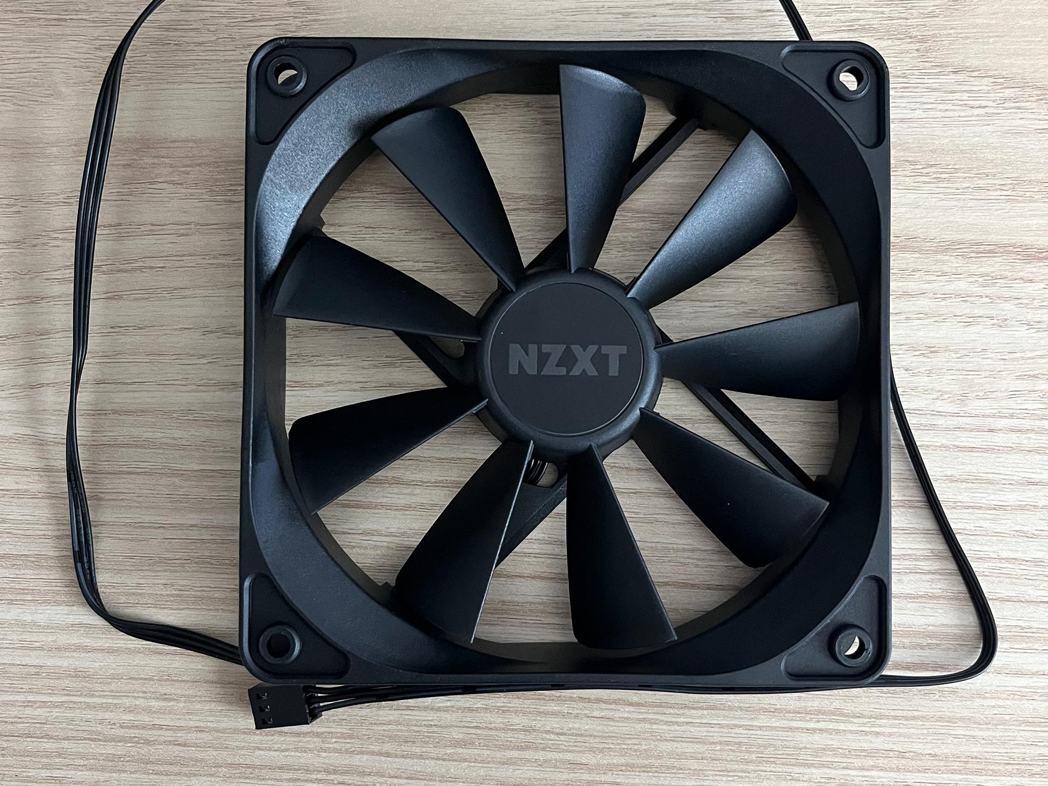 **SUMMER SALE** NZXT H210 MINI ITX GAMING CASE -  GREAT CONDITION