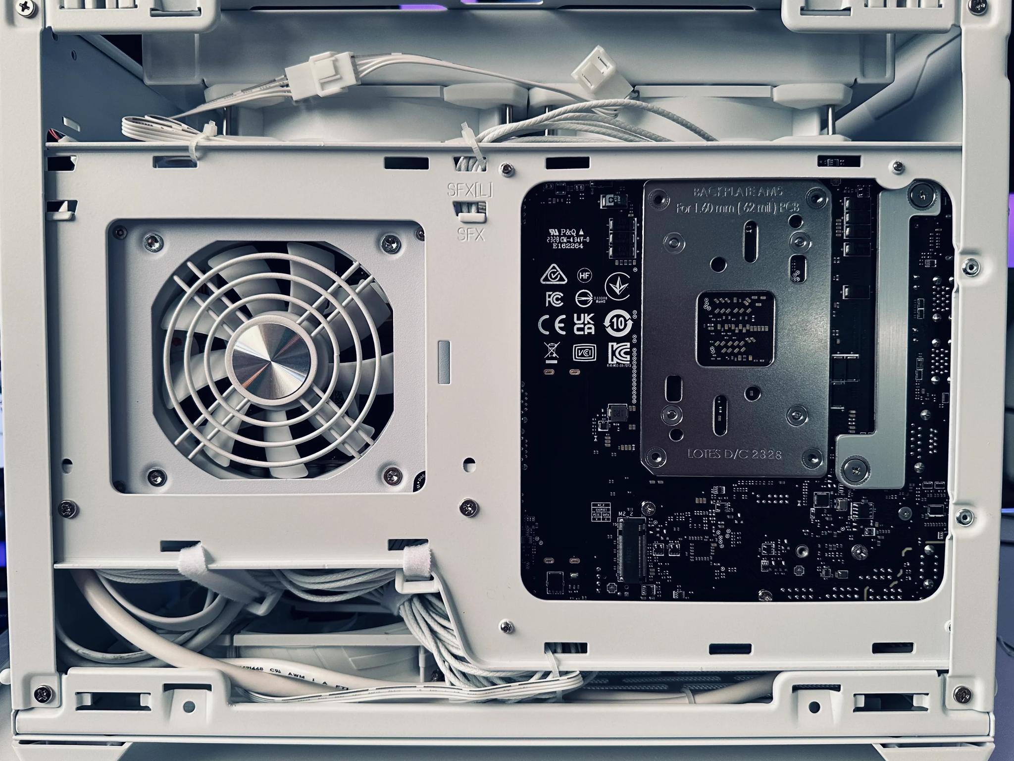 SAKURA RX 7800XT 16 GB | AMD 7600X3D | SFX MINI ITX BUILD | COOLERMASTER NR200P V2 | 32Gb @ 6000MT/s
