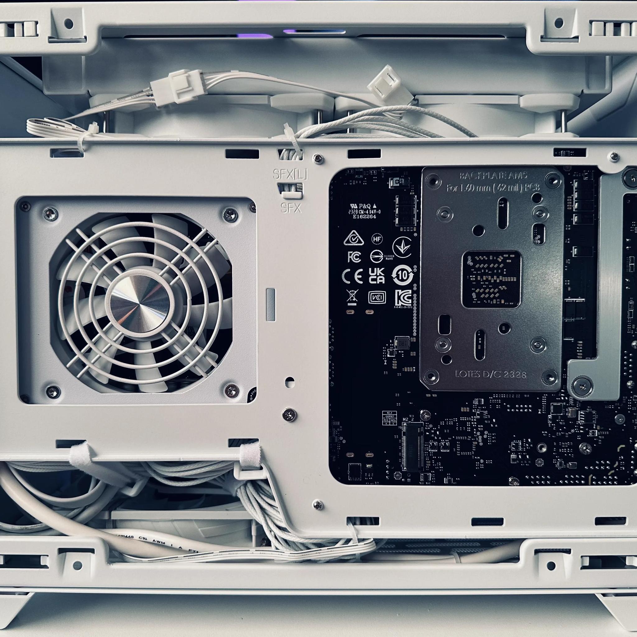 SAKURA RX 7800XT 16 GB | AMD 7600X3D | SFX MINI ITX BUILD | COOLERMASTER NR200P V2 | 32Gb @ 6000MT/s