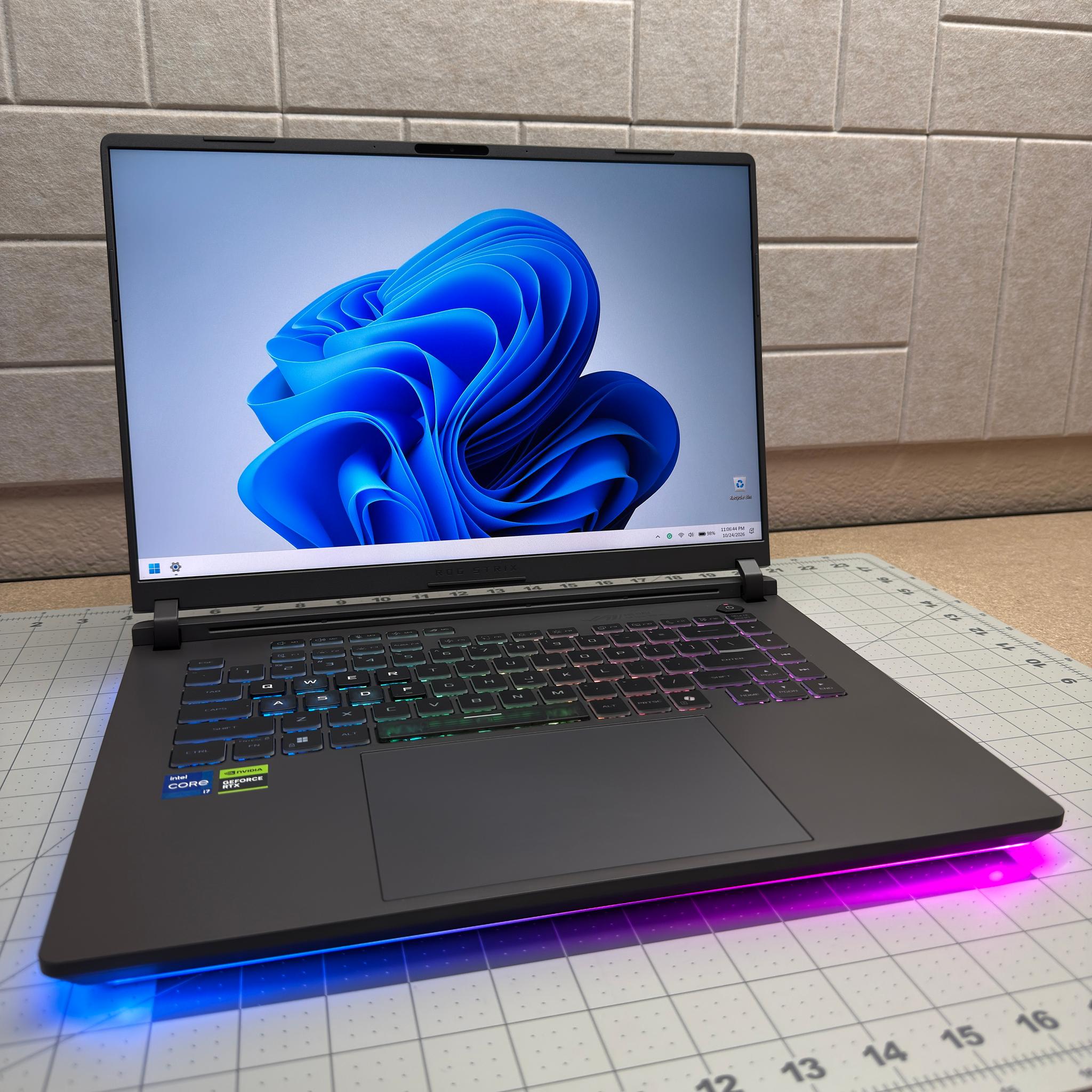 ASUS ROG STRIX G16 Gaming Laptop • RTX 4060 • Intel i7-14650HX