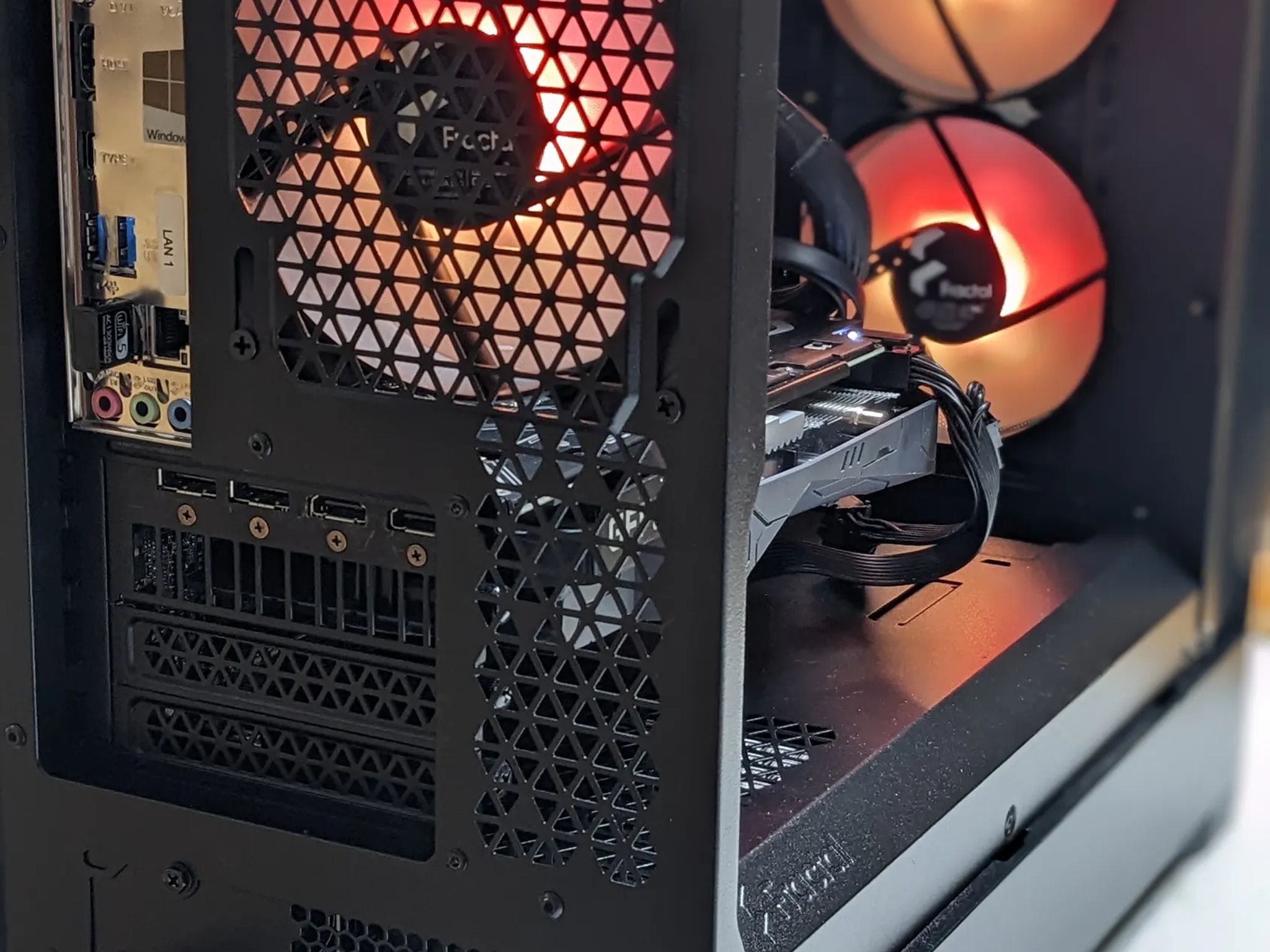 Intel i5-6400 & GTX 1650 Super - RGB Case & WiFi