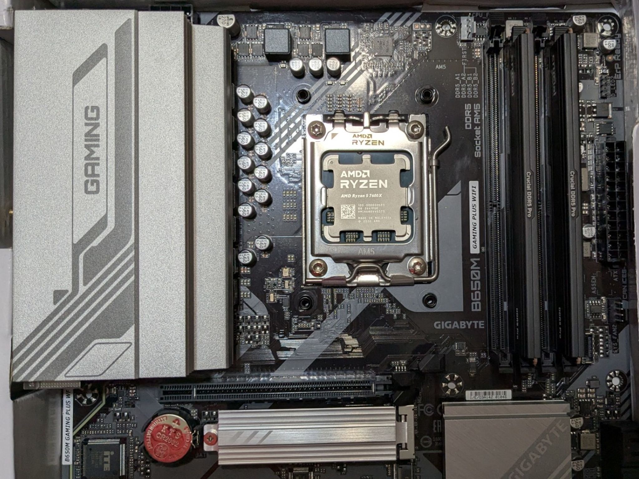 B650M Gaming Plus Wifi + Ryzen 5 7600X + 32GB DDR5-5600 + 1TB M.2