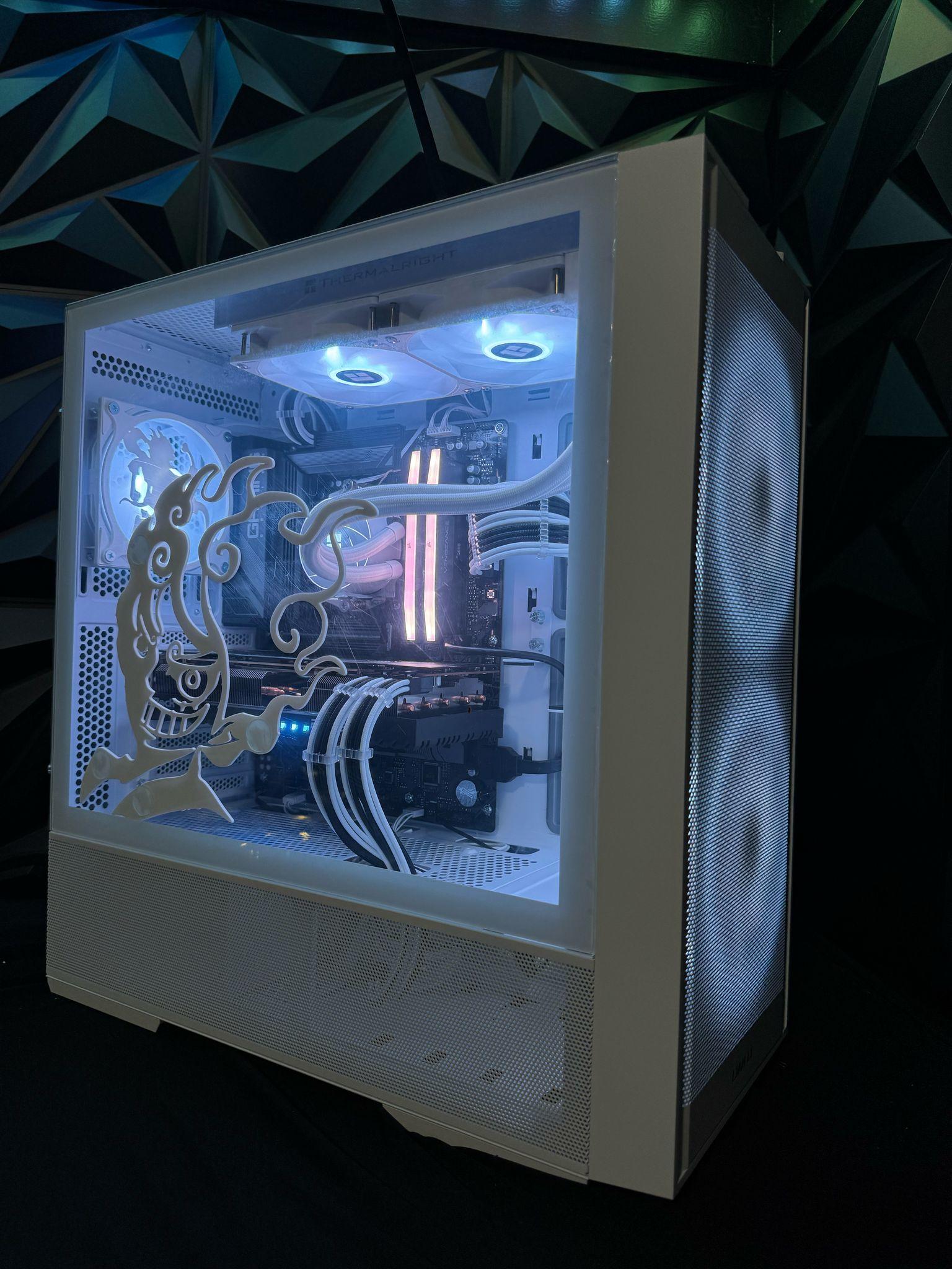 🏴‍☠️Luffy Gear 77 🏴‍☠️ Ryzen 7 7700X | RX 7800XT|32 GB DDR5| 1.5 TB NVMe|