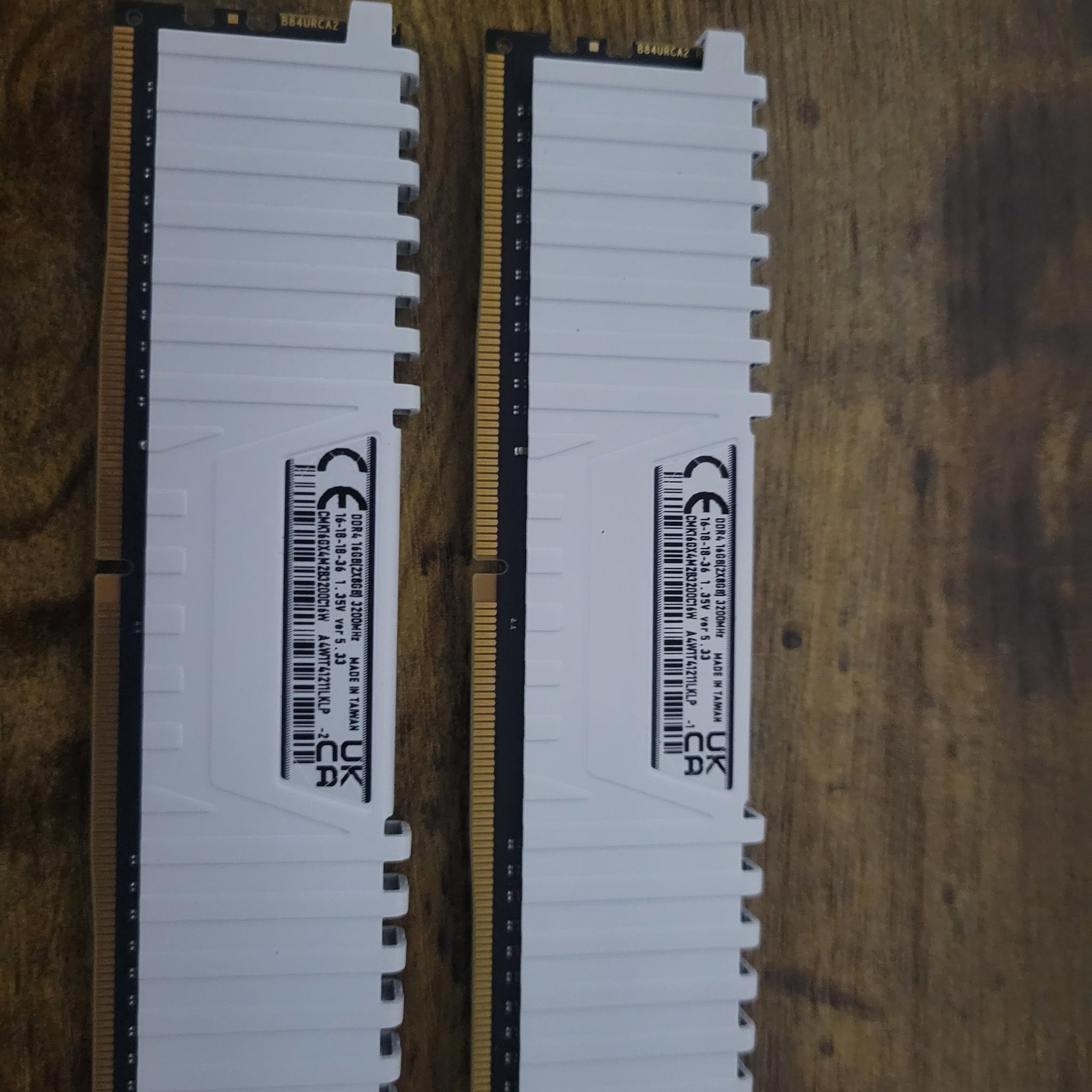 16GB Cosair Vengeance LPX 3200mhz