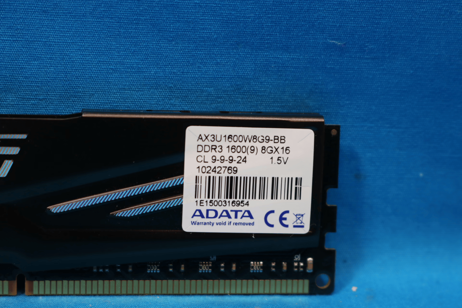 16 GB (2x8 GB) ADATA XPG DDR3 1600MHz PC3-12800 CL11 240-Pin 2Rx8 Desktop Memory AX3U1600W8G9-BB