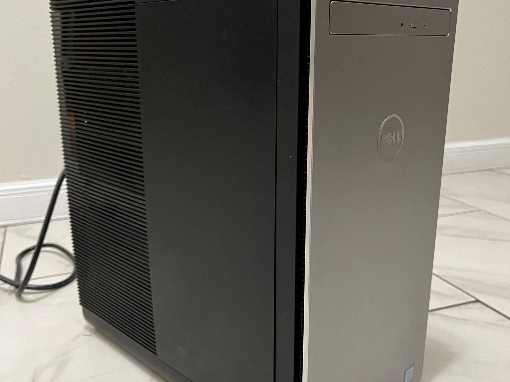 NVIDIA GTX TITAN Black 6GB, Intel i7-6700, 12GB RAM, 2.1 TB Storage, Dell Gaming PC w/ Wi-Fi & BT
