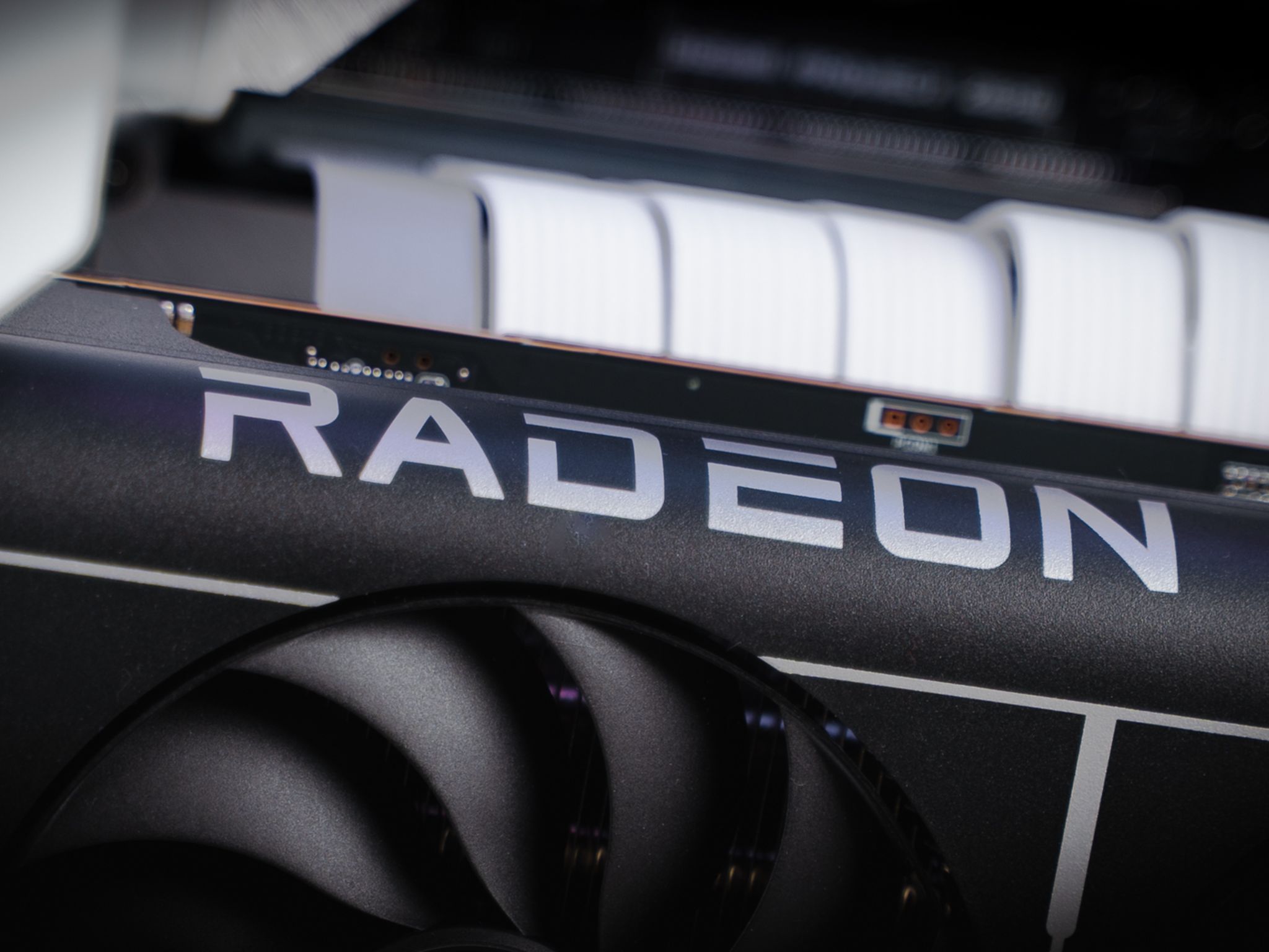 “Astraform” RX 9070 XT Ryzen 7 9700X 2TB 32GB Windows 11 Gaming PC Powerhouse