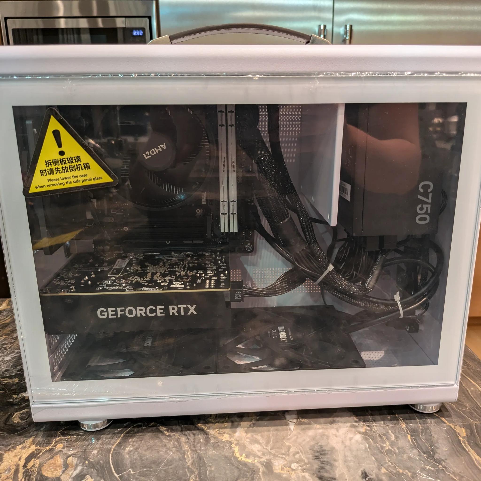 Small Gaming PC, AMD Ryzen 5 7600, Nvidia RTX 4060, 32 GB RAM, 2 TB SSD