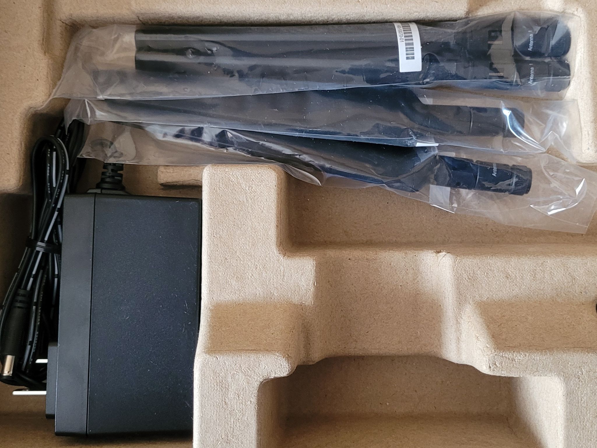NETGEAR Nighthawk X4S AC2600 Dual-Band MU-MIMO WiFi Adv Gaming & Streaming Router R7800 Quad-Stream