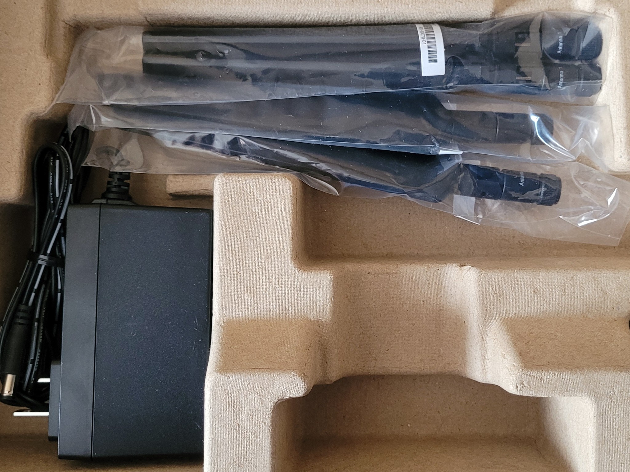 NETGEAR Nighthawk X4S AC2600 Dual-Band MU-MIMO WiFi Adv Gaming & Streaming Router R7800 Quad-Stream
