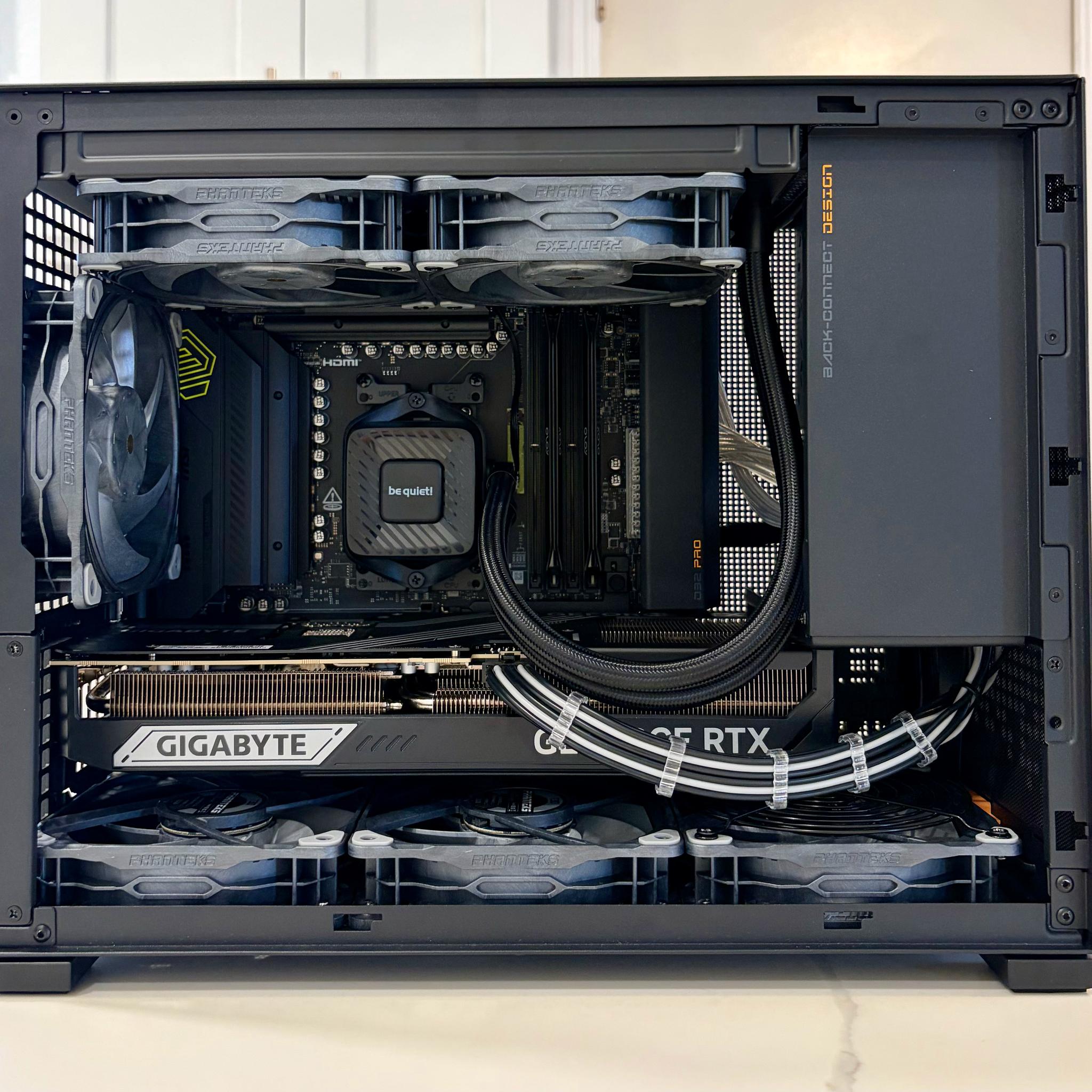 RTX 5080 + R7 9800X3D