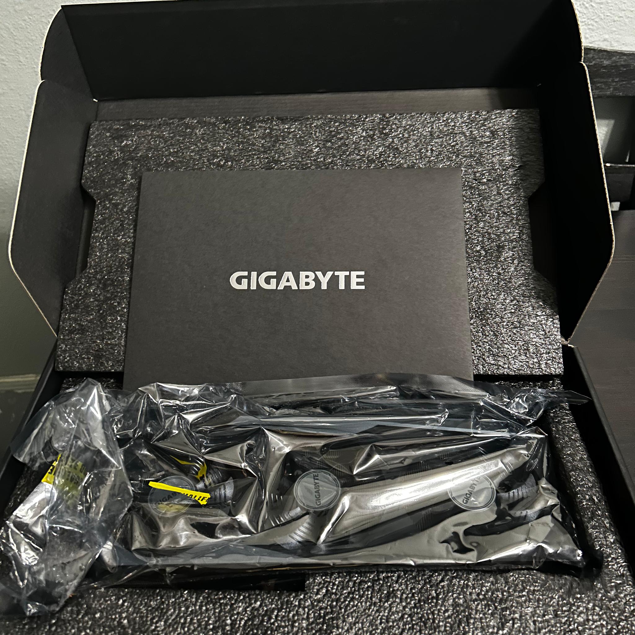 GIGABYTE GeForce RTX 3080 GAMING OC 10GB Graphics Card 