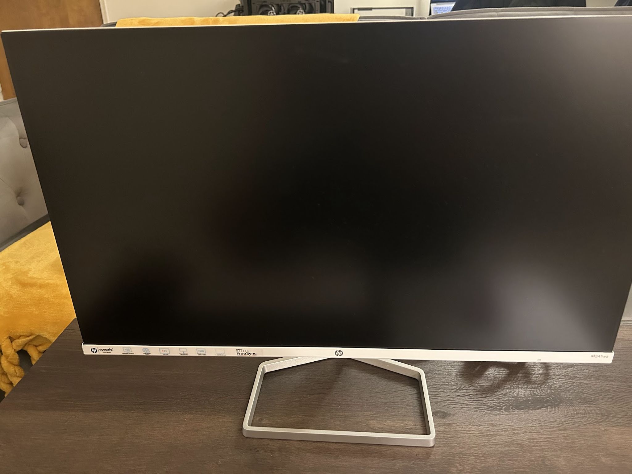 White Monitor HP M24fwa 23.8-in IPS FHD