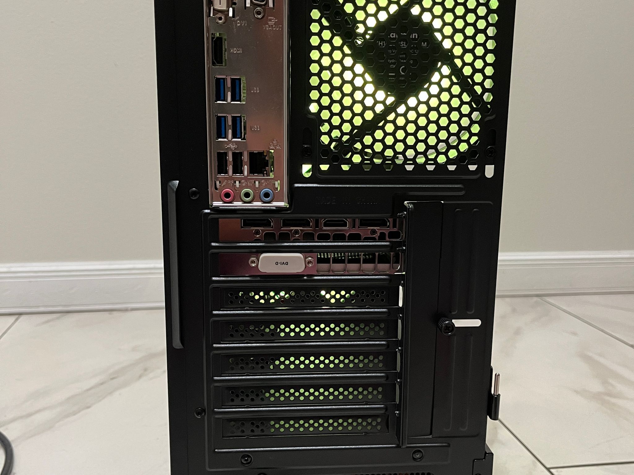 NVIDIA GTX 1080, Intel i7-4790, 16GB RAM, 1.2TB Storage, RGB Gaming PC w/ Wi-Fi & BT