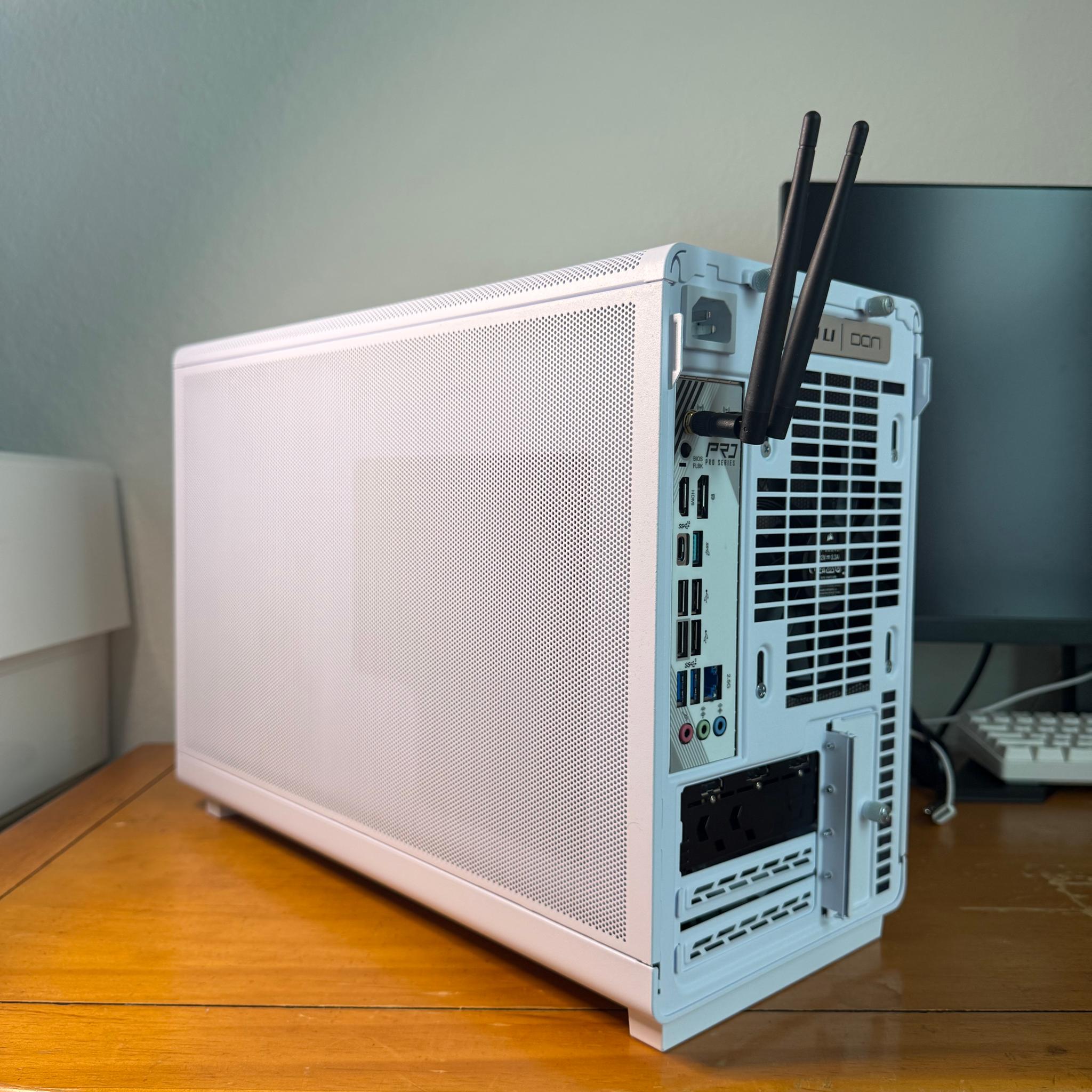 AMD Ryzen 5 9600X | Radeon RX 9060 XT 16GB | 16GB DDR5-6000 | 1TB NVMe | Liquid Cooled | WiFi 6E