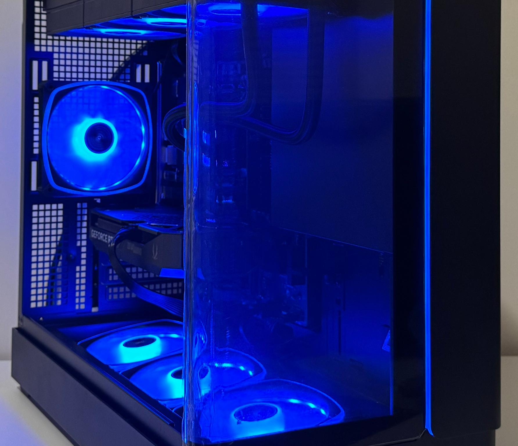 AMD X3D Ryzen 7 7700X3D 32GB DDR5 RAM GeForce RTX 5060 Ti 1TB Gen5 NVMe SSD 850W Gold Gaming PC