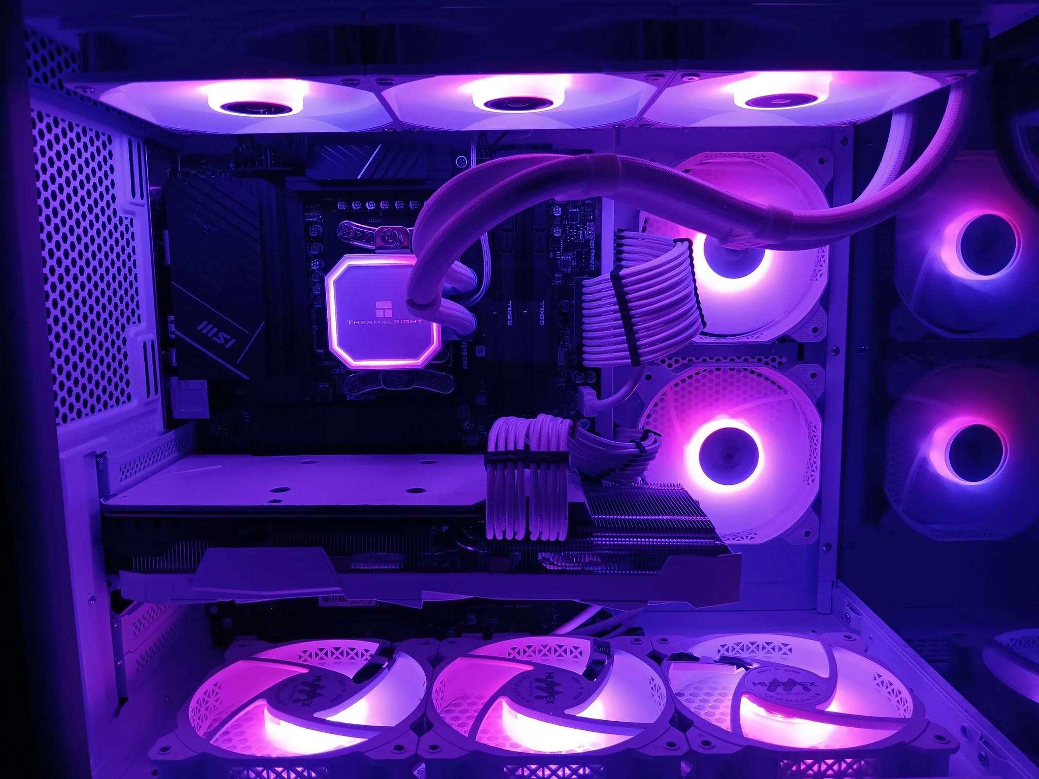 "Yin/Yang" RGB Gaming PC |Ryzen 5 7600x|360mm AIO|RTX 3070|B650-P|32GB DDR5|2TB SSD|WIFI WIN10