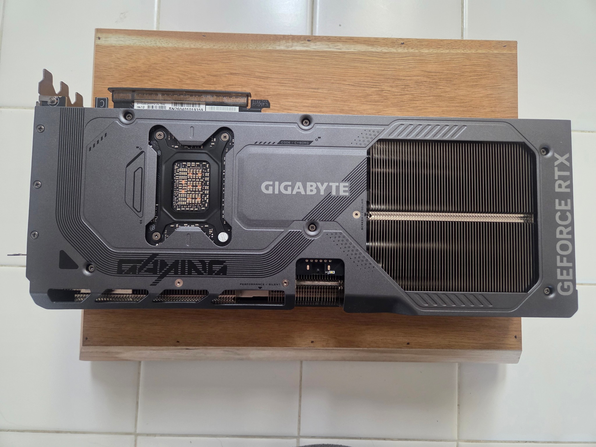 GIGABYTE GeForce RTX 5080 GAMING OC 16G