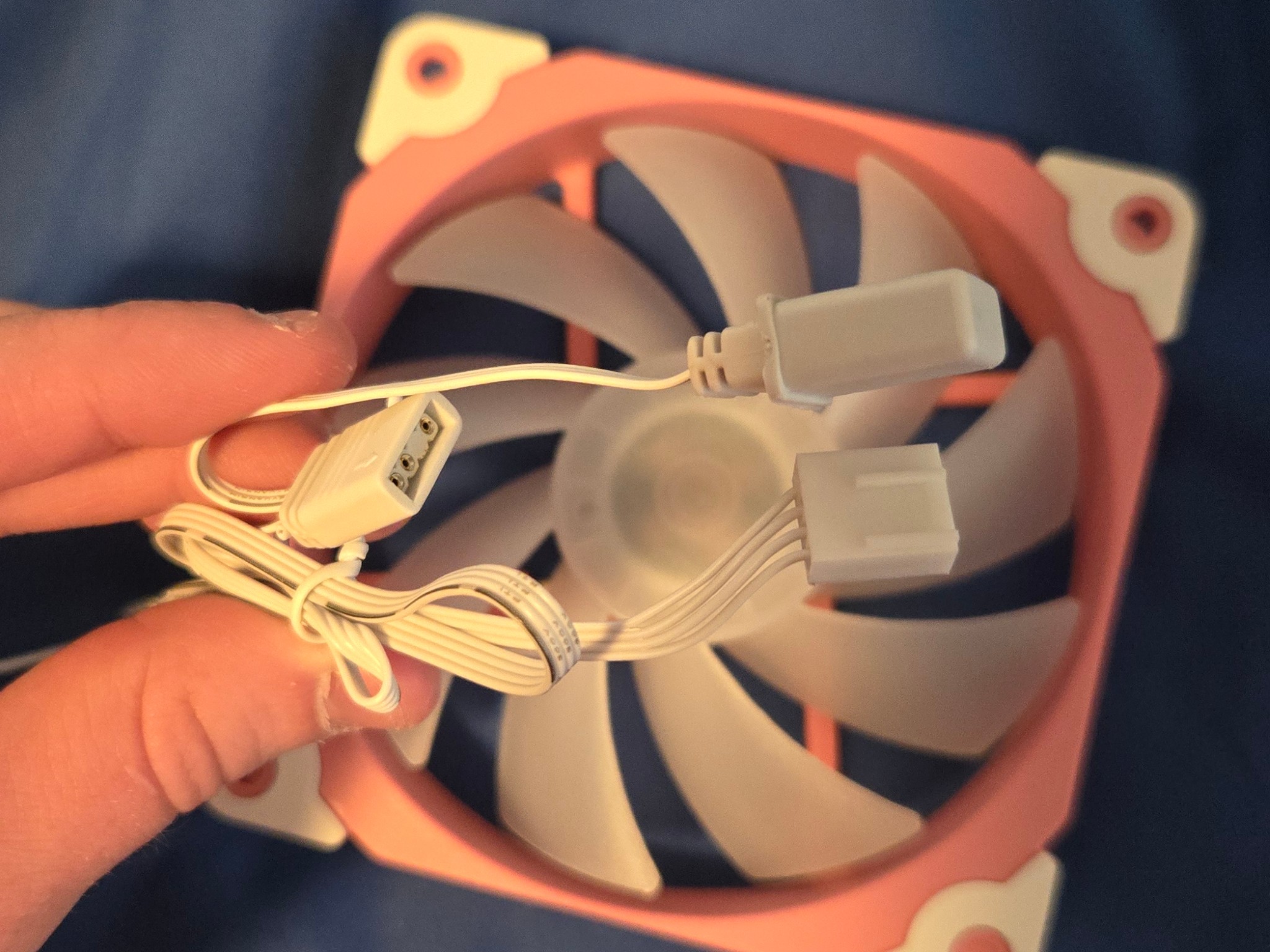 Vetroo Pink ARGB PWM Fans (3)