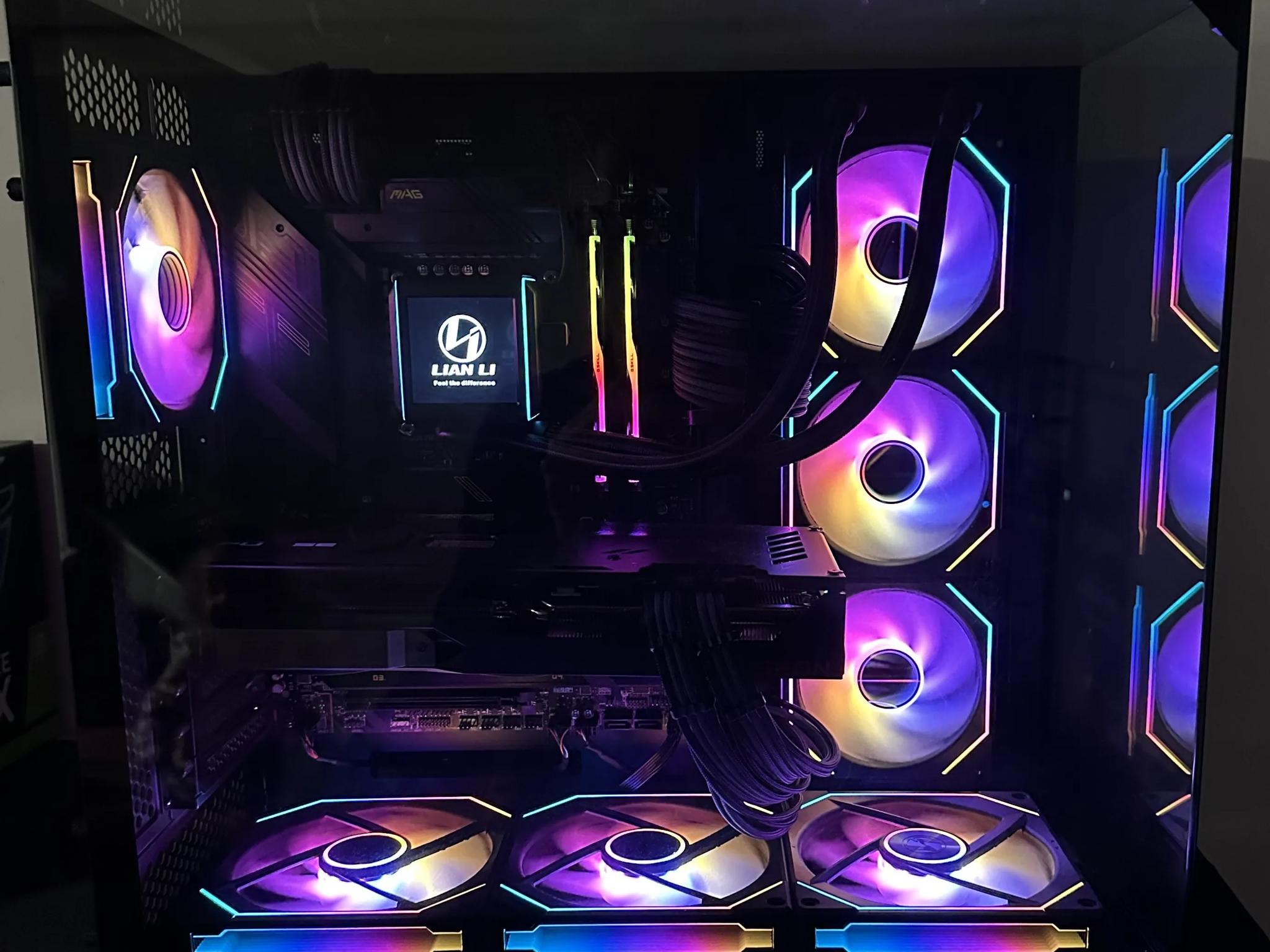 Gaming PC - 7900xt 20gb - i7 14700k - 32gb DDR5 - 2Tb M.2 Custom Built
