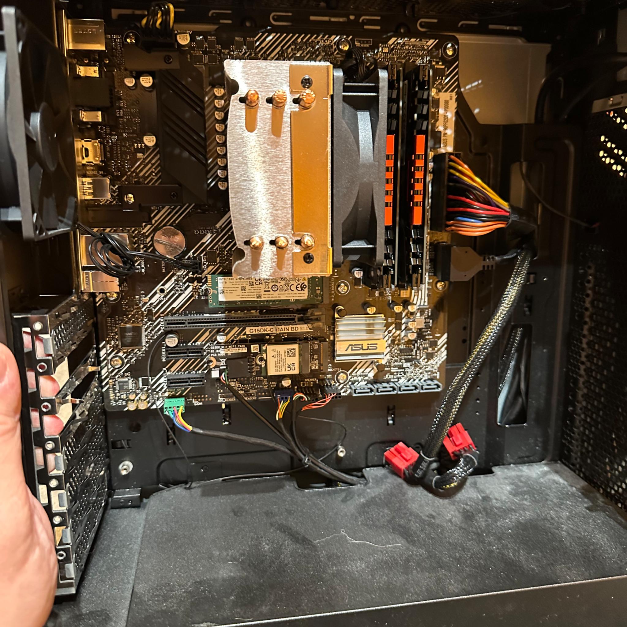 ASUS Gaming PC 5060ti 16Gb Ryzen 7 5800X 32g DDR4 Ram 1TB M.2 SSD 600w Power Supply