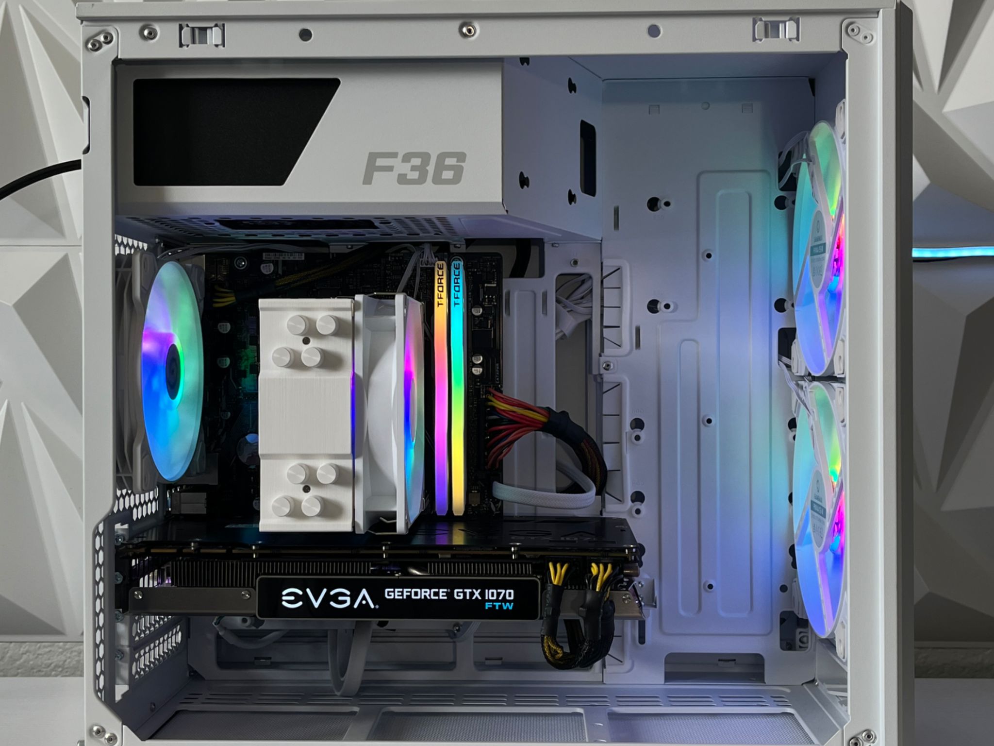 GTX 1070 8GB, Ryzen 5 2600X, 16GB RAM | White RGB Gaming Computer/PC