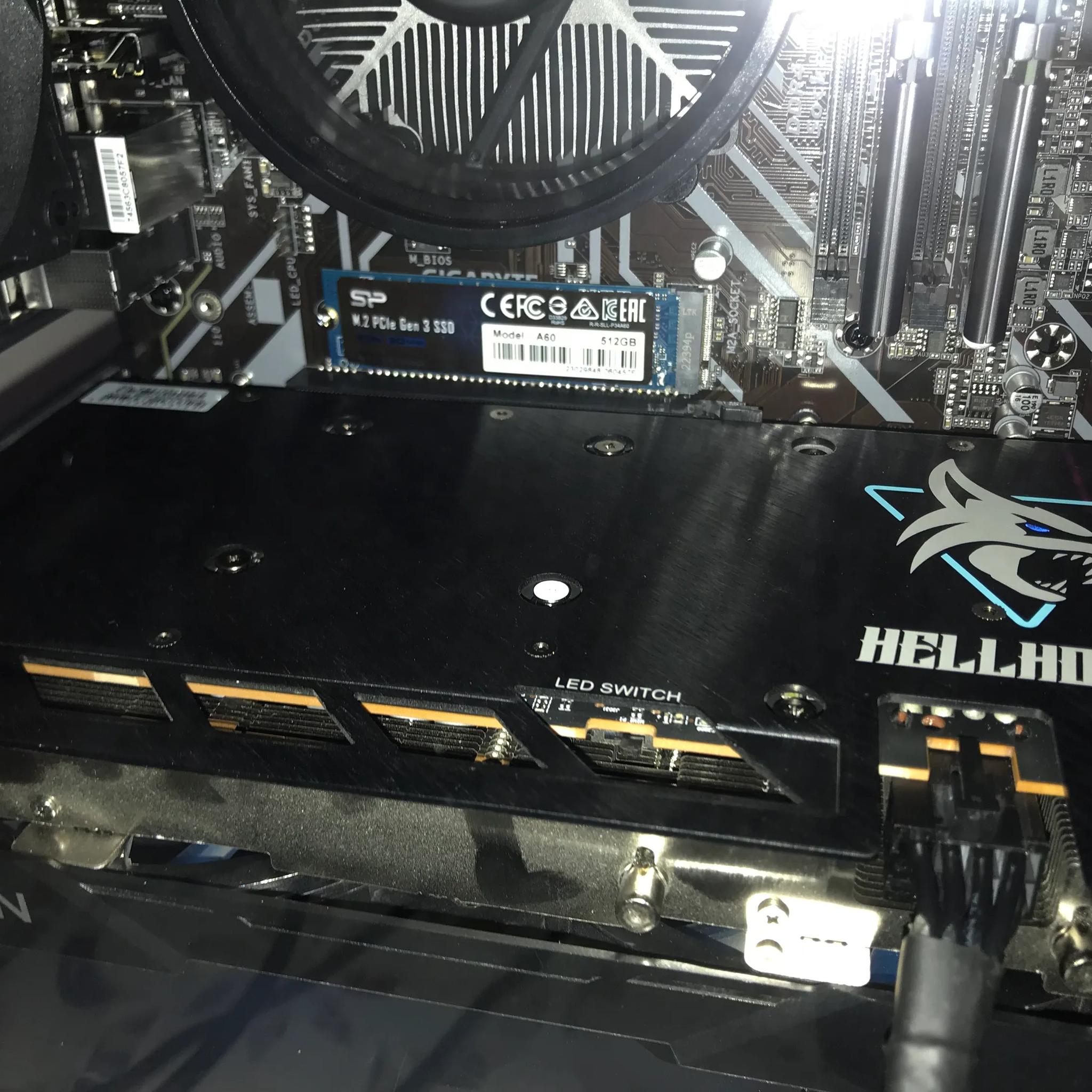 Entry Gaming PC: RX 6600 + Ryzen 5 + 16GB + 512GB
