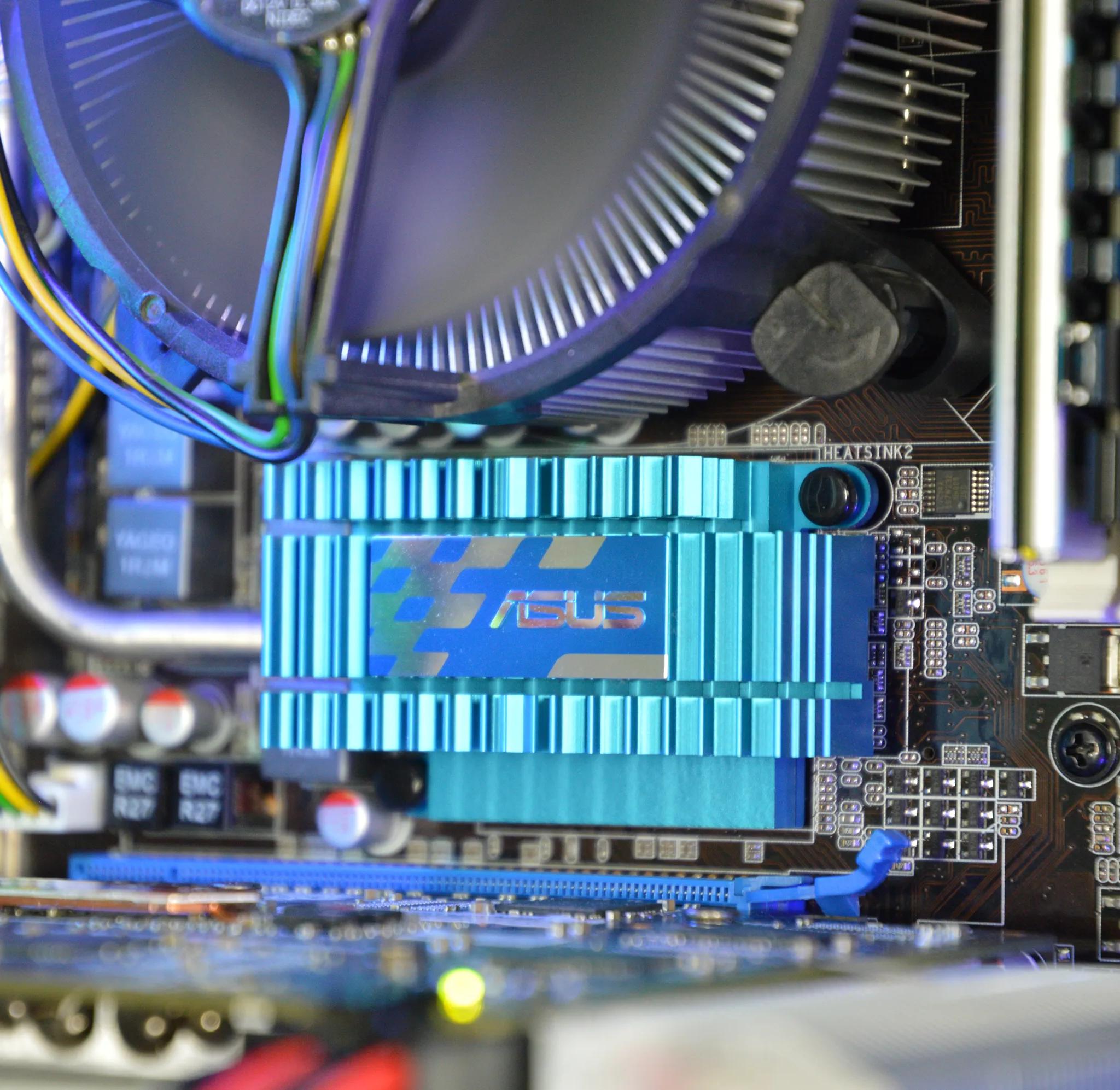 ⚫🌈| GTX 760 | INTEL i7-920 OC | 24GB DDR3 RAM | 250GB SSD + 640GB HDD | Midnight Candy |