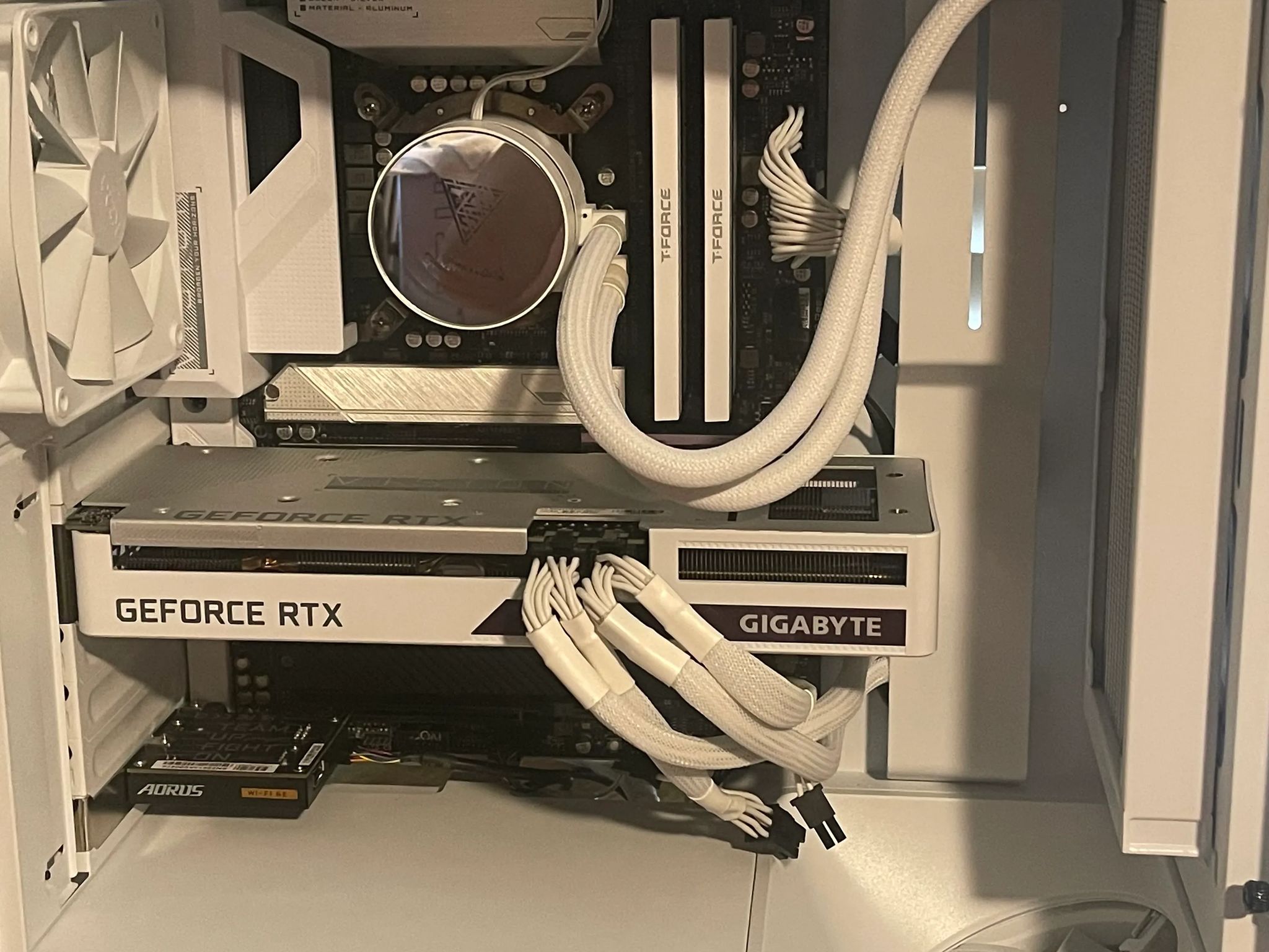 Cosmic Commander | i5-11600K, 32GB, 2.5TB, 3060 Ti